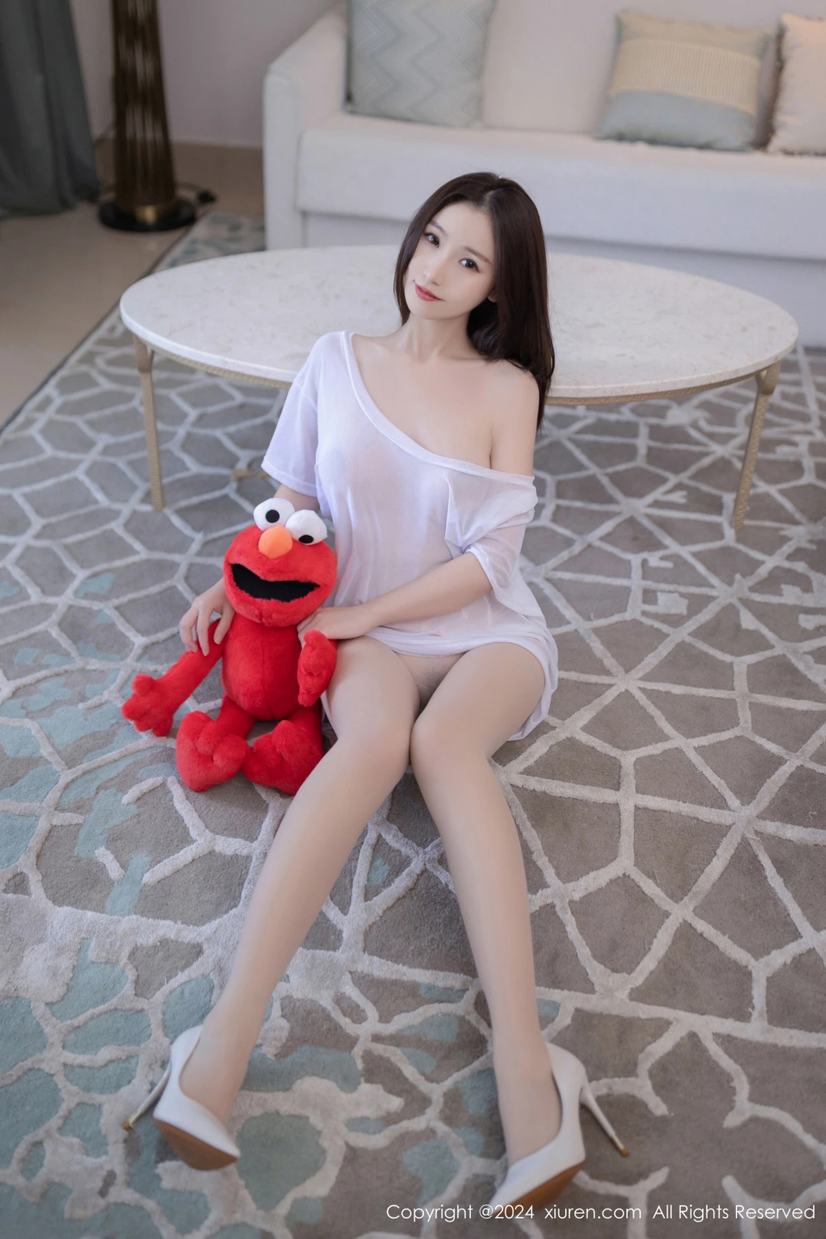 秀人集.com_[XiuRen秀人网]No.8834_模特杏子Yada白色轻透连衣短裙配超薄肉丝秀曼妙身姿诱惑写真84P