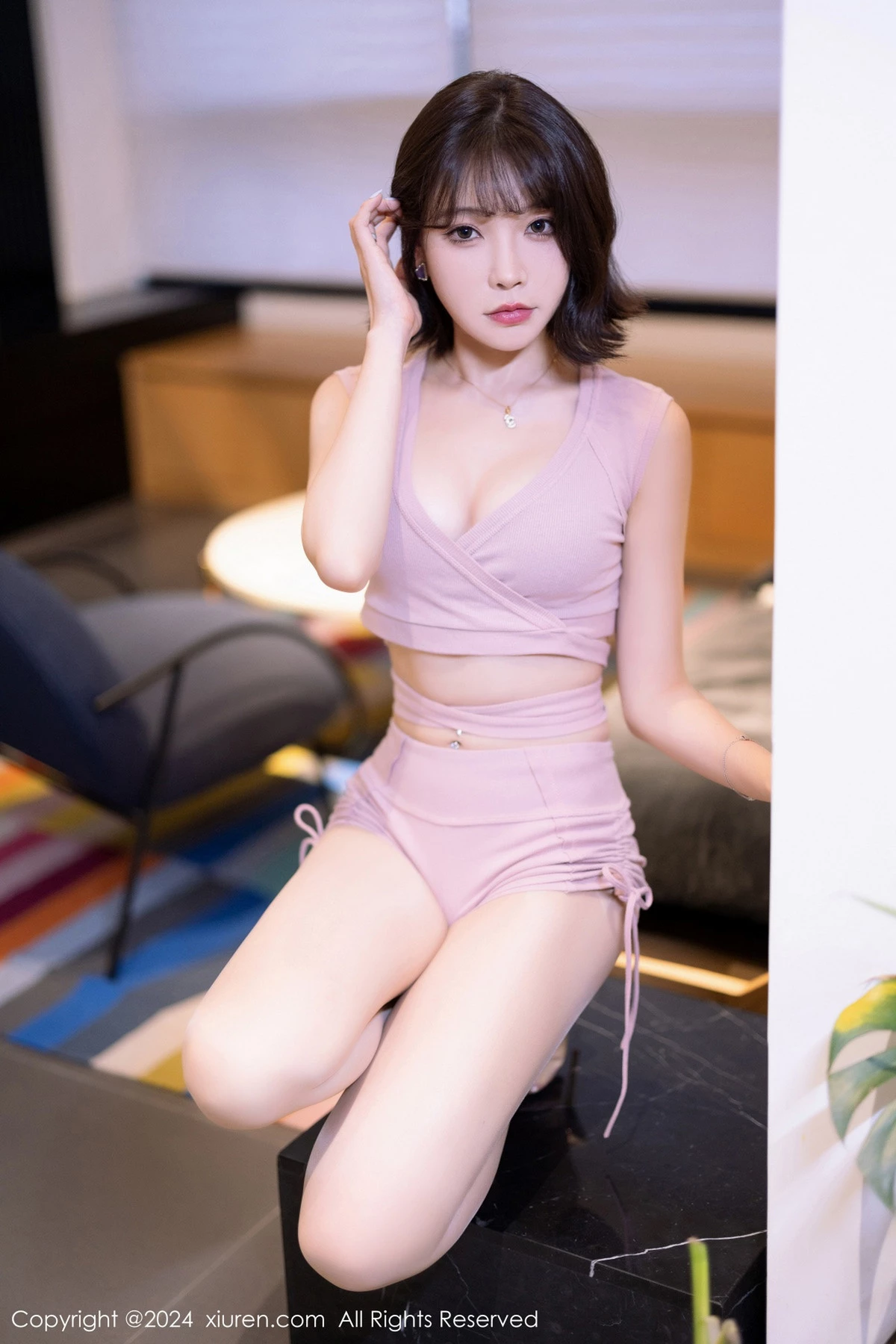 秀人集.com_[XiuRen秀人网]No.8836_模特徐莉芝Booty性感粉色服饰+白色蕾丝内衣秀曼妙身姿诱惑写真87P