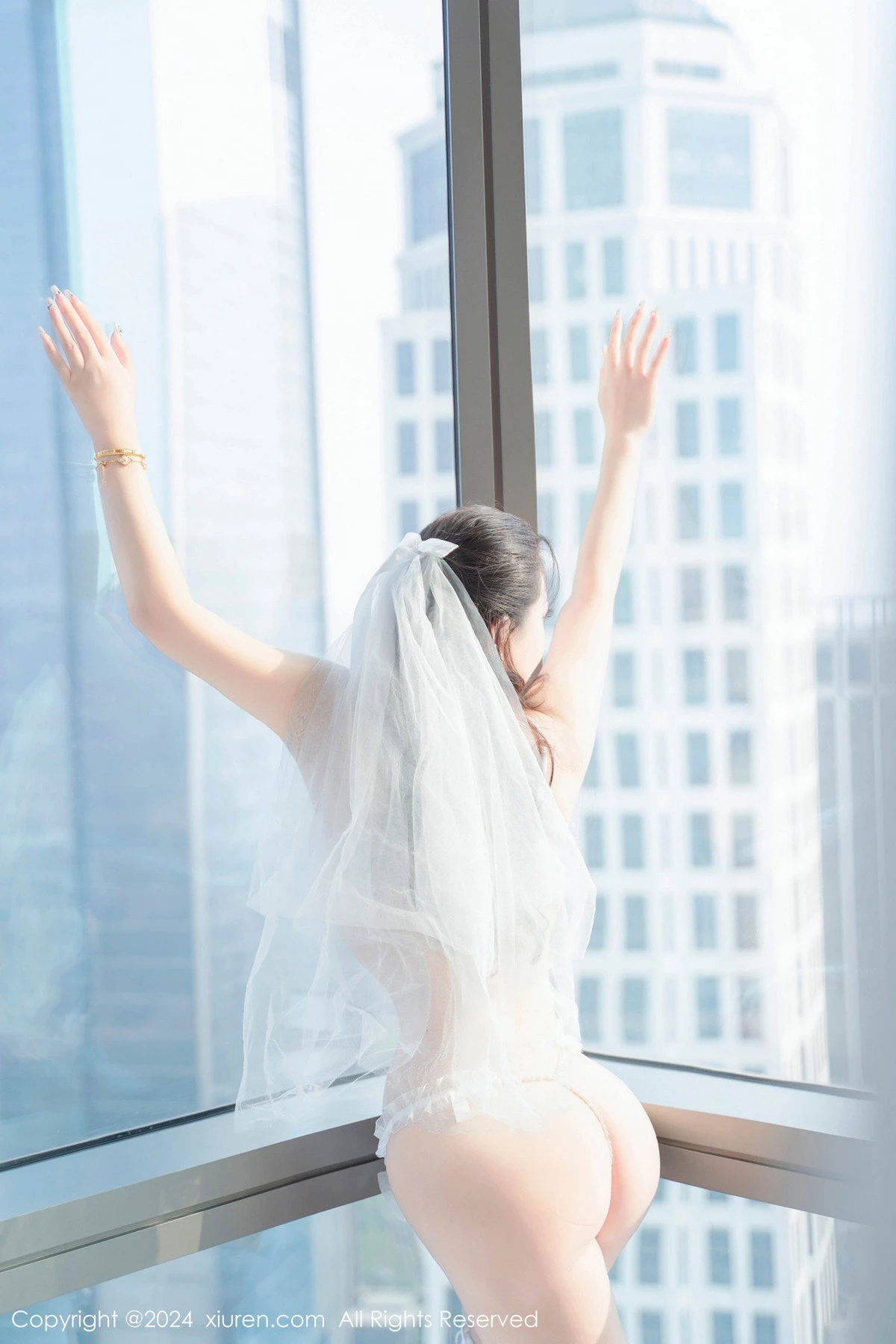 秀人集.com_[XiuRen秀人网]No.8837_模特王婉悠Queen白色蕾丝珍珠睡衣配白丝袜秀丰满身材诱惑写真82P