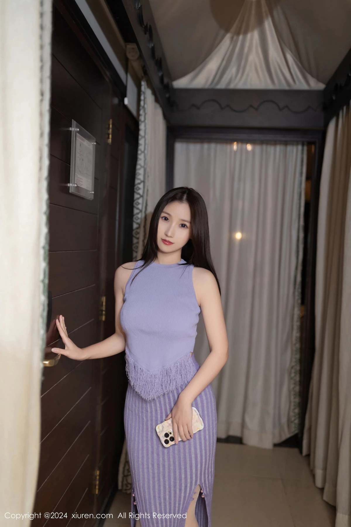 秀人集.com_[XiuRen秀人网]No.8725_模特杏子Yada性感紫色短裙露白色蕾丝内衣秀曼妙身姿诱惑写真82P