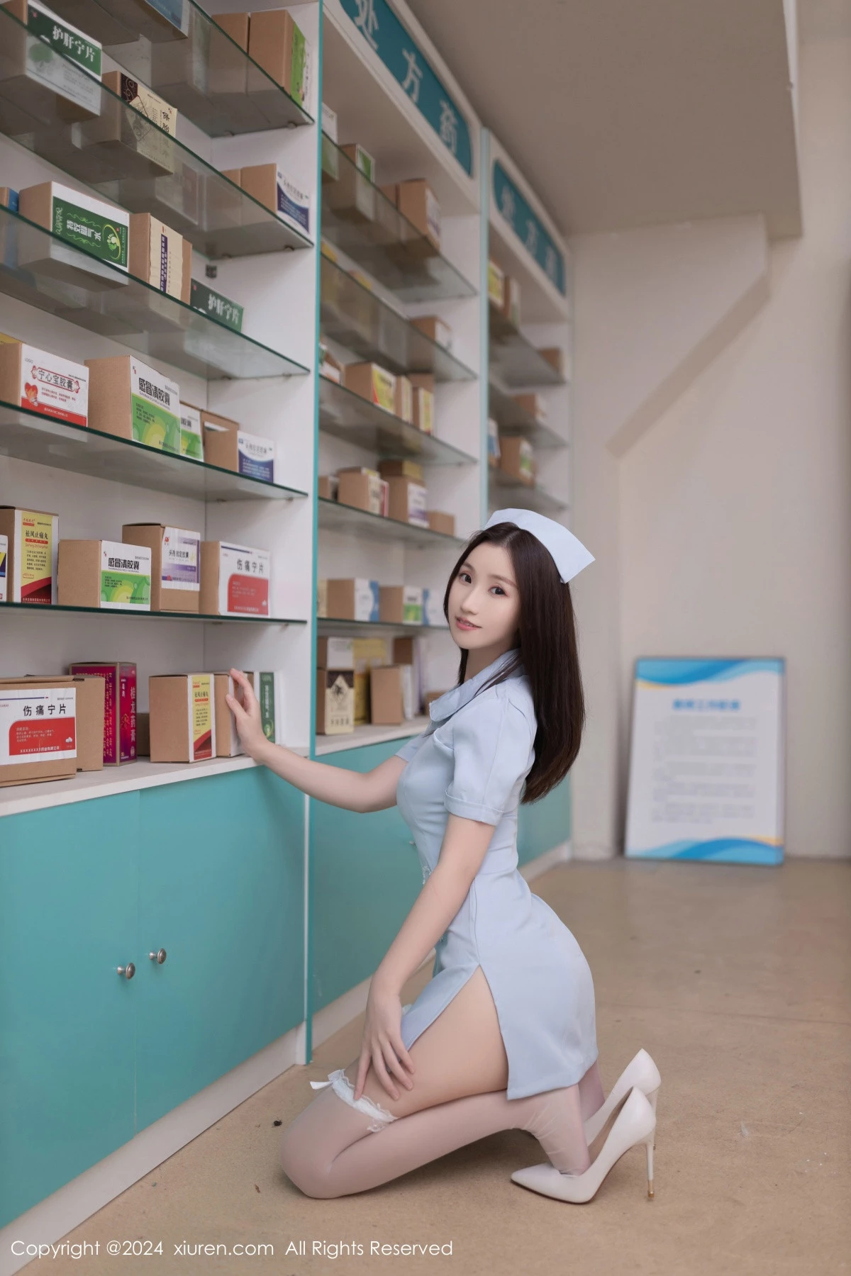 秀人集.com_[XiuRen秀人网]No.8874_模特杏子Yada性感浅蓝色护士制服配白丝袜秀曼妙身姿诱惑写真80P