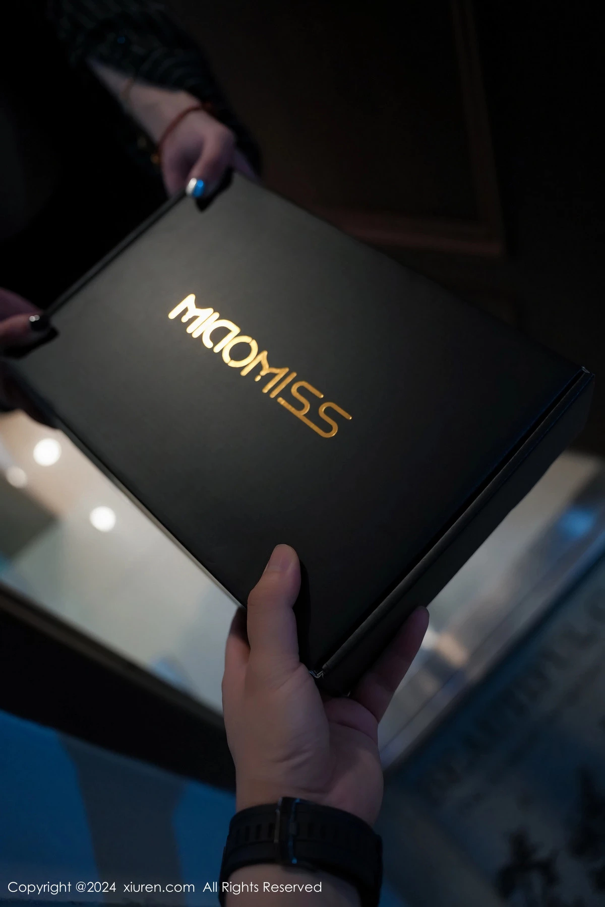 秀人集.com_[XiuRen秀人网]No.8728_模特Zoe柚柚性感黑色情趣内衣配黑丝袜秀凹凸惹火身材诱惑写真113P