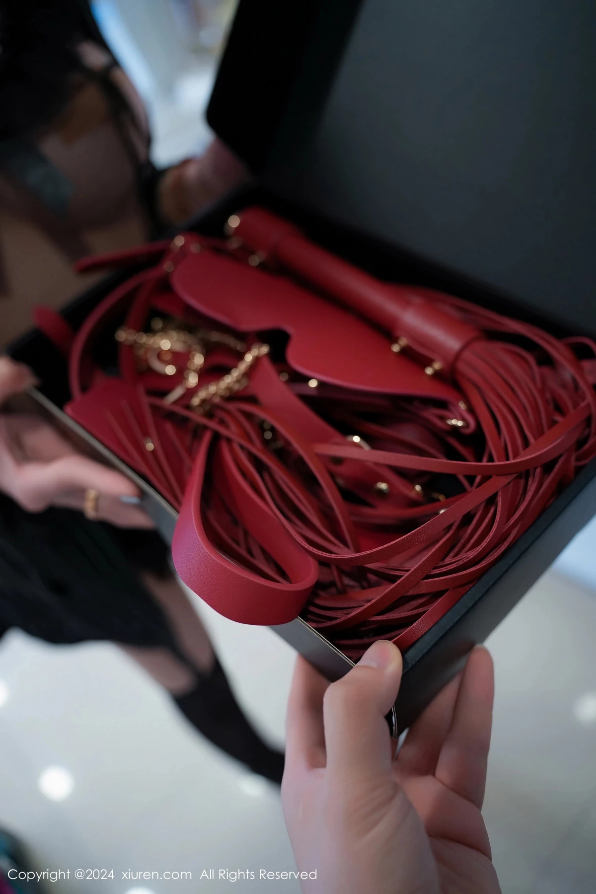 秀人集.com_[XiuRen秀人网]No.8728_模特Zoe柚柚性感黑色情趣内衣配黑丝袜秀凹凸惹火身材诱惑写真113P