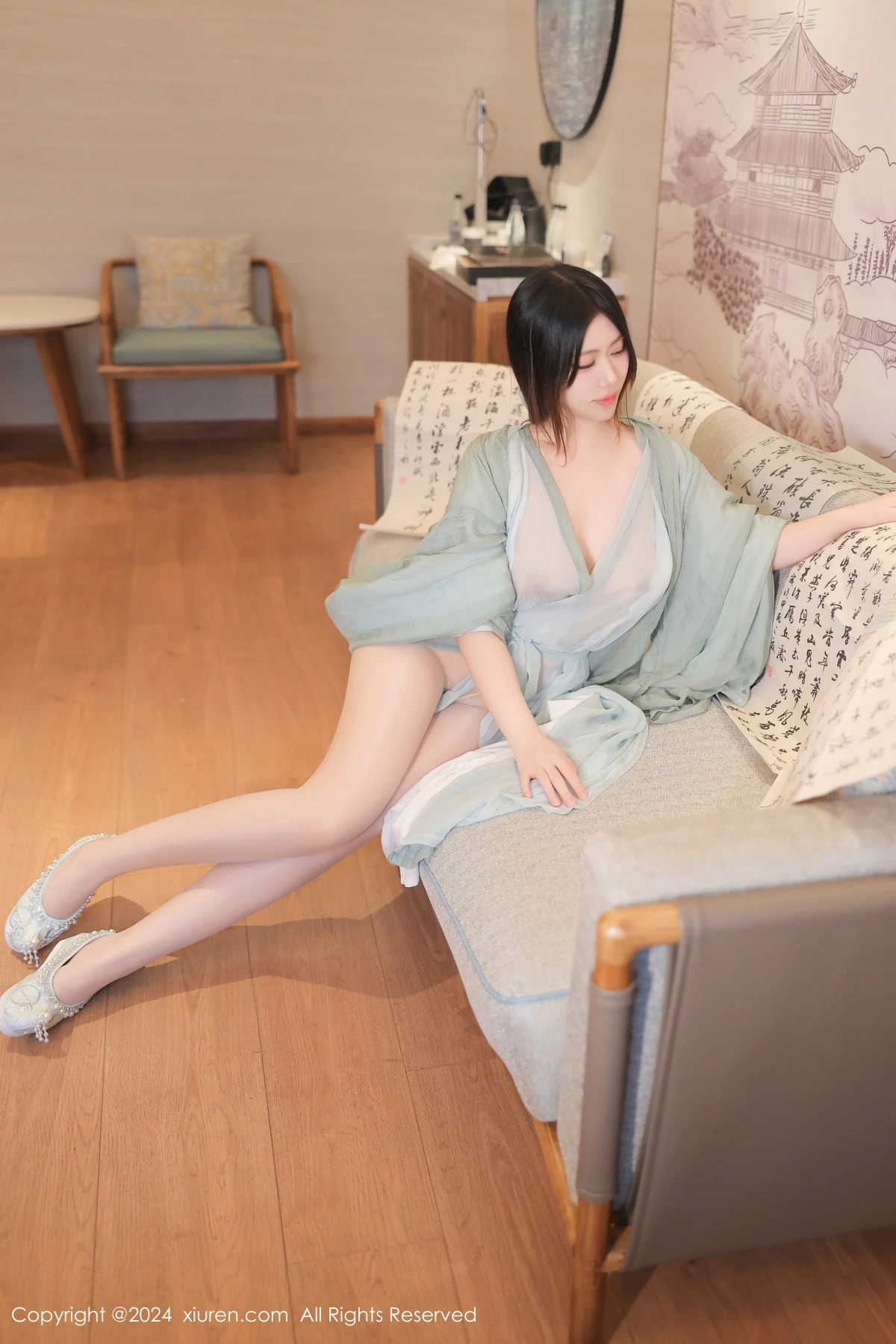 秀人集.com_[XiuRen秀人网]No.8937_模特蛋蛋宝私房性感绿色古装服饰配超薄肉丝秀丰腴身姿诱惑写真83P