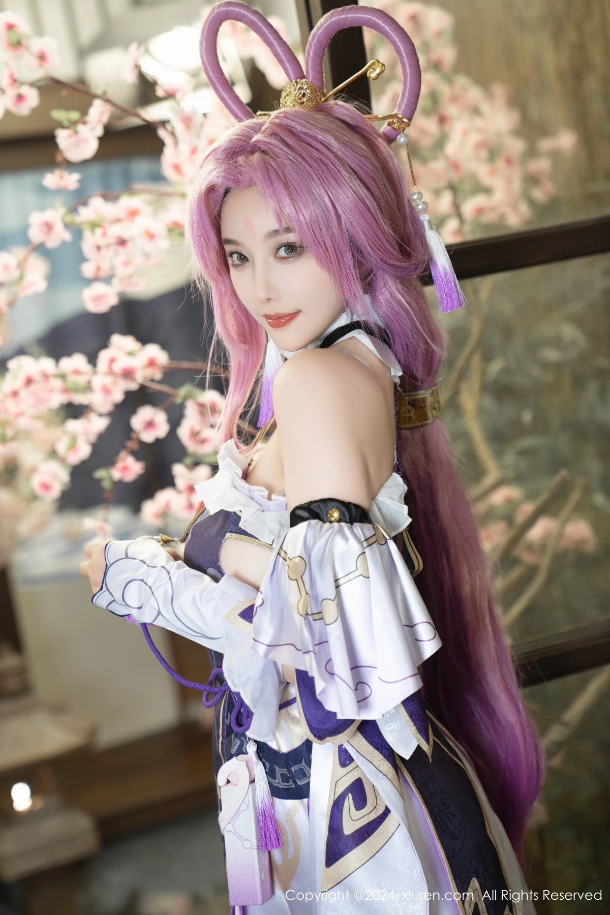 秀人集.com_[XiuRen秀人网]No.8943_女神杨晨晨Yome性感紫色Cosplay服饰配白丝袜秀丰满身材诱惑写真79P