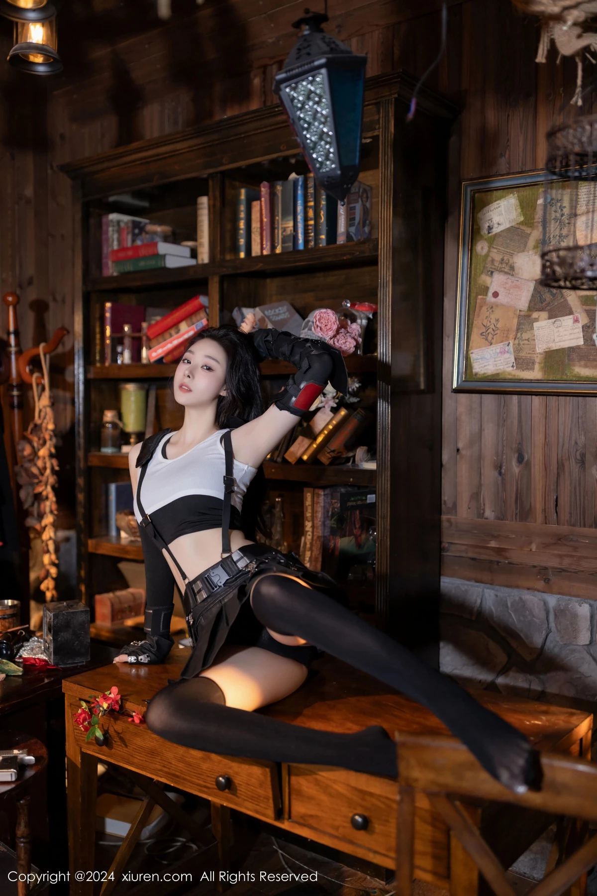 秀人集.com_[XiuRen秀人网]No.8953_模特小逗逗性感黑色短裙露情趣吊带配黑丝袜秀曼妙身姿诱惑写真80P