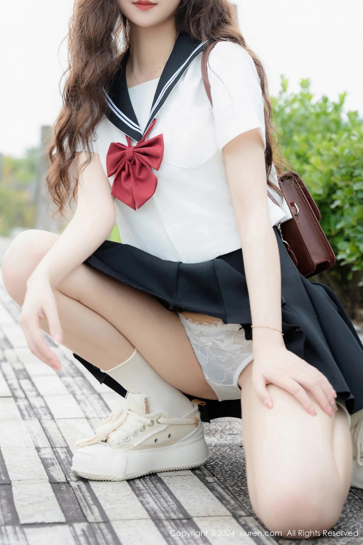 秀人集.com_[XiuRen秀人网]No.8948_新人模特拍黄瓜girl性感JK制服露白色蕾丝内衣秀曼妙身姿诱惑写真81P