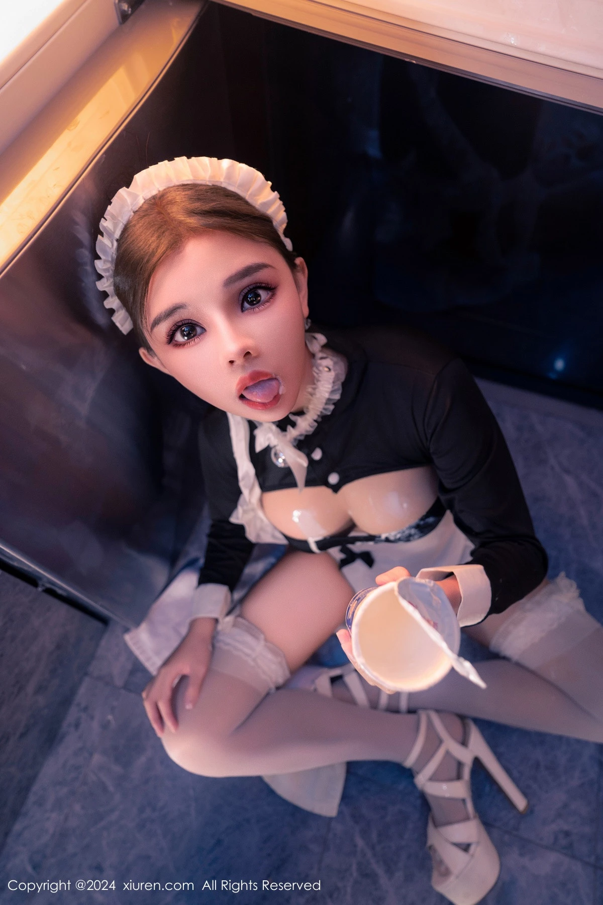 秀人集.com_[XiuRen秀人网]No.8966_新人模特小童颜私房浴室性感女仆装配白丝袜秀丰满身材诱惑写真80P