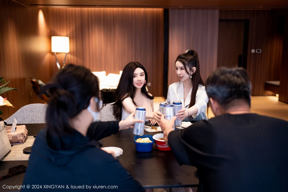 秀人集.com_[XINGYAN星颜社]VOL.258_模特潘思沁＆李丽莎厨房场景性感睡衣系列秀完美身材诱惑写真80P