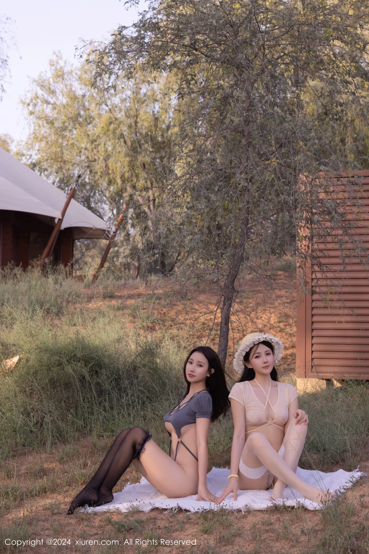 秀人集.com_[XiuRen秀人网]No.8997_模特合集鱼子酱Fish＆杏子Yada私房性感情趣服饰配丝袜诱惑写真80P