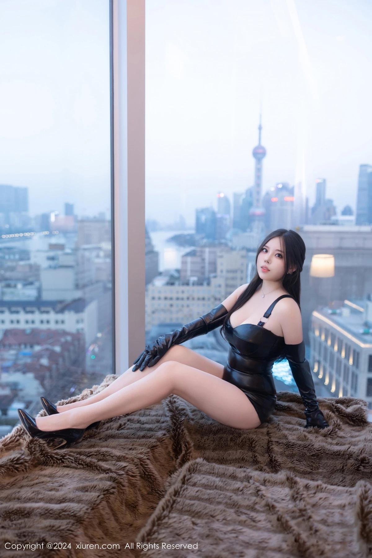 秀人集.com_[XiuRen秀人网]No.9012_模特白茹雪abby性感黑皮连衣短裙露黑色内衣秀丰腴身姿诱惑写真64P