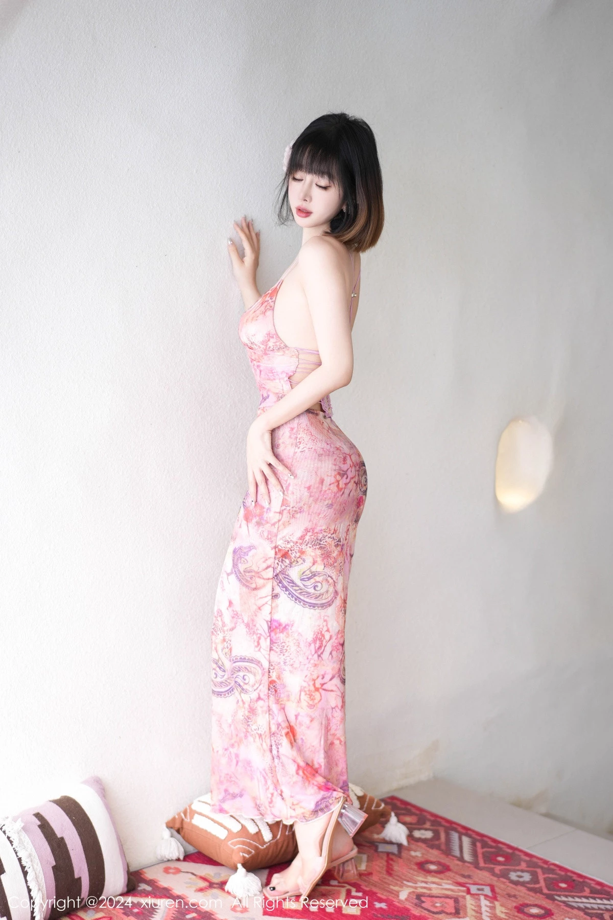 秀人集.com_[XiuRen秀人网]No.9025_女神王雨纯性感粉色吊带长裙低胸秀曼妙身姿迷人诱惑写真71P