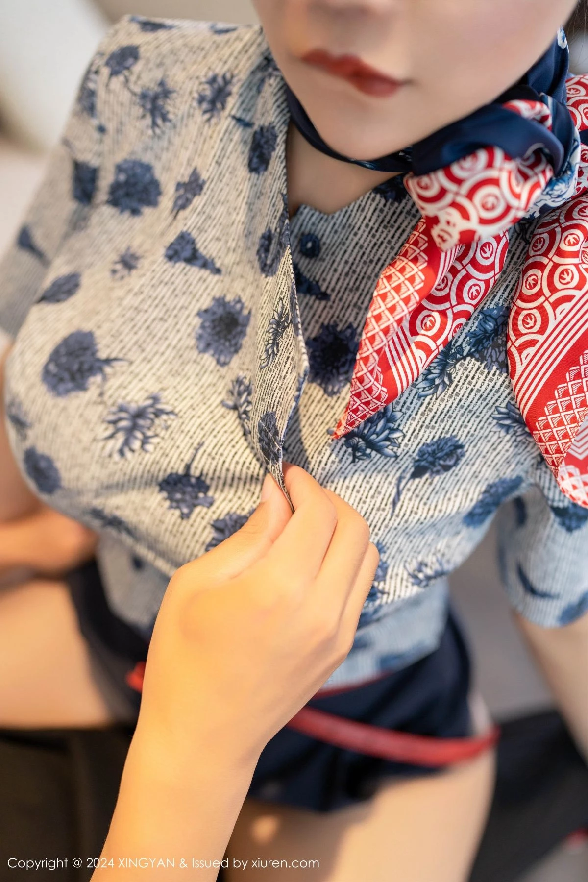 秀人集.com_[XINGYAN星颜社]VOL.259_模特李若汐ci性感空姐制服配超薄肉丝秀丰腴身材完美诱惑写真81P