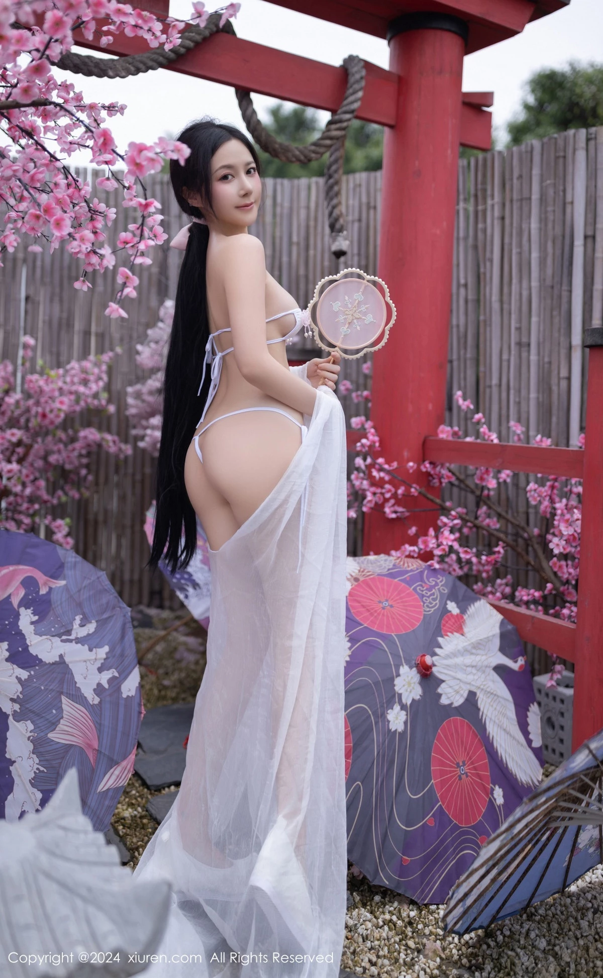 秀人集.com_[XiuRen秀人网]No.8927_模特鱼子酱Fish性感白色轻透连衣裙露白色情趣内衣迷人诱惑写真80P