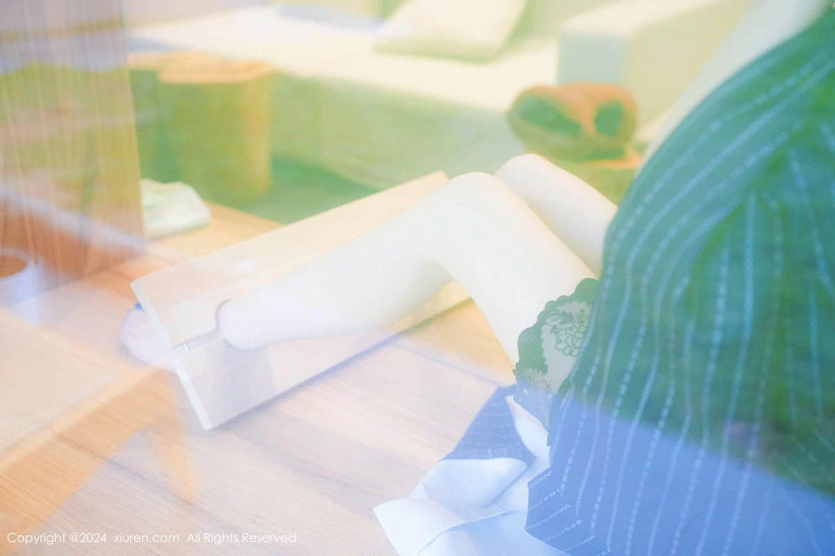 秀人集.com_[XiuRen秀人网]No.8928_模特Erikaki户外枷锁主题性感黑色情趣内衣秀白嫩美腿诱惑写真79P