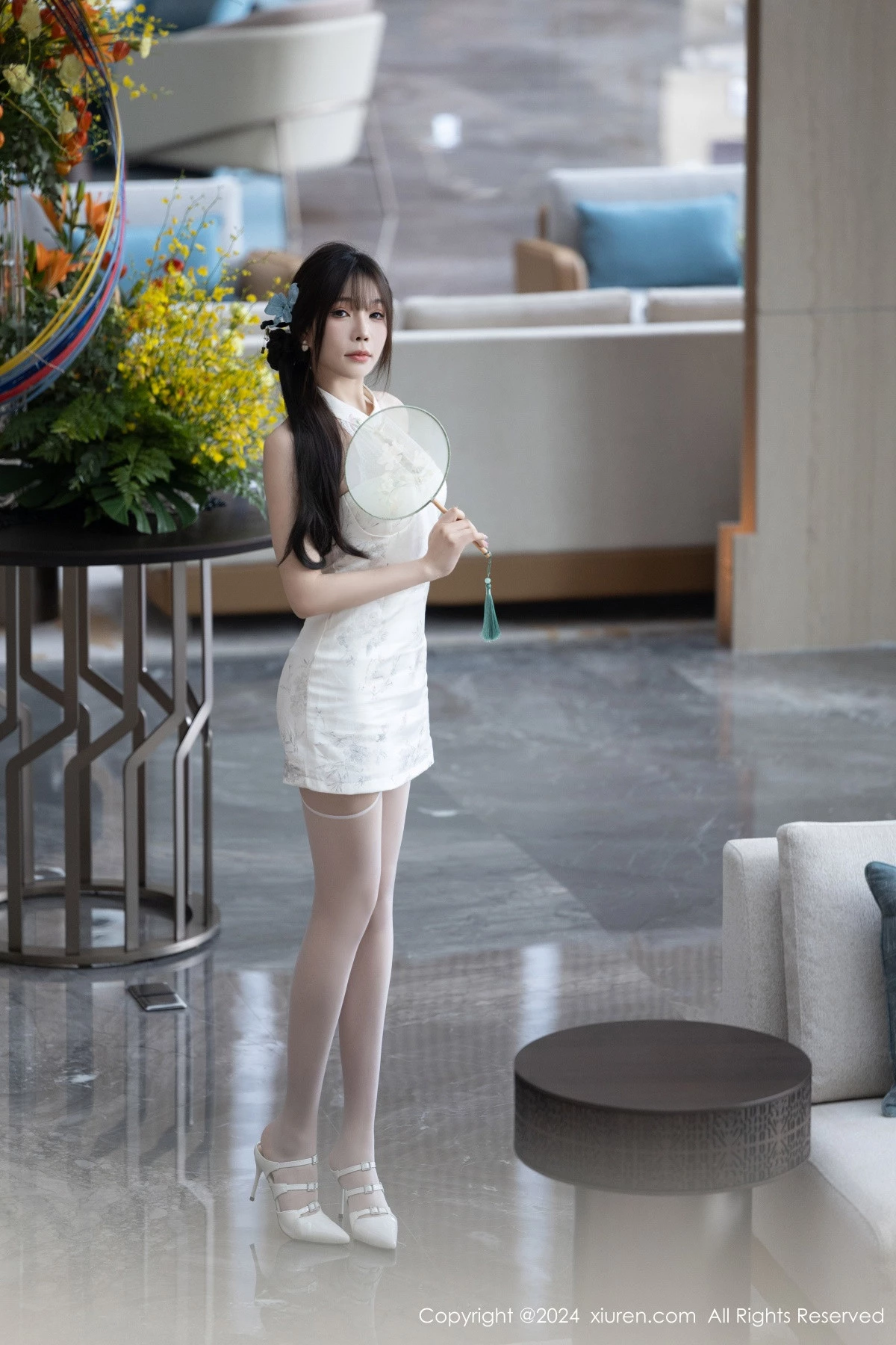 秀人集.com_[XiuRen秀人网]No.9101_女神徐莉芝Booty白色连衣裙露白色蕾丝内衣配白丝吊袜诱惑写真90P