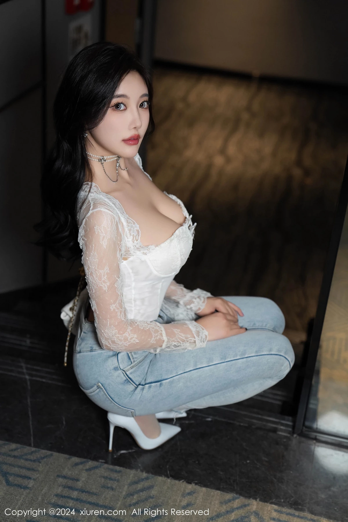 秀人集.com_[XiuRen秀人网]No.9140_女神杨晨晨Yome性感白色上衣配牛仔长裤秀丰腴身姿诱惑写真80P