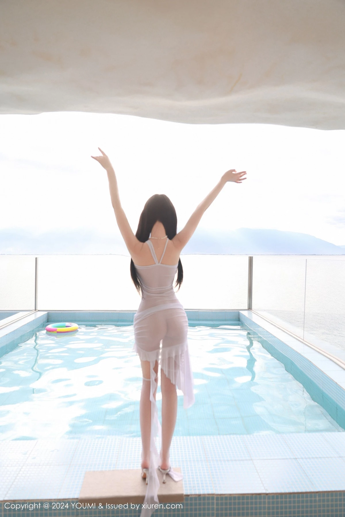 秀人集.com_[YouMi尤蜜荟]Vol.1097_女神心上可Flora性感白色轻透连衣短裙湿身秀丰满身材诱惑写真56P