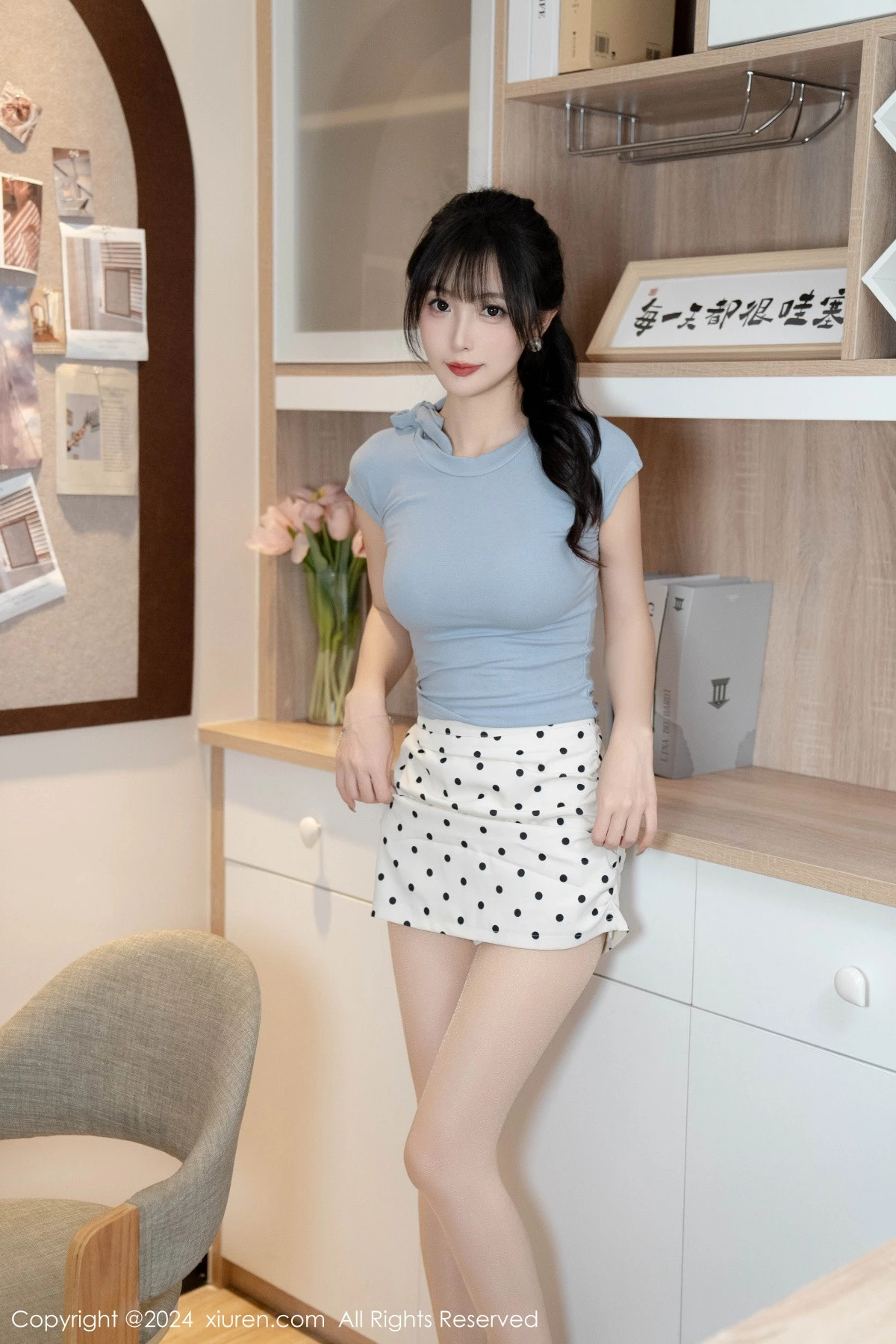 秀人集.com_[XiuRen秀人网]No.9054_模特林星阑蓝色短T配白短裙+粉色情趣服饰秀曼妙身姿诱惑写真99P