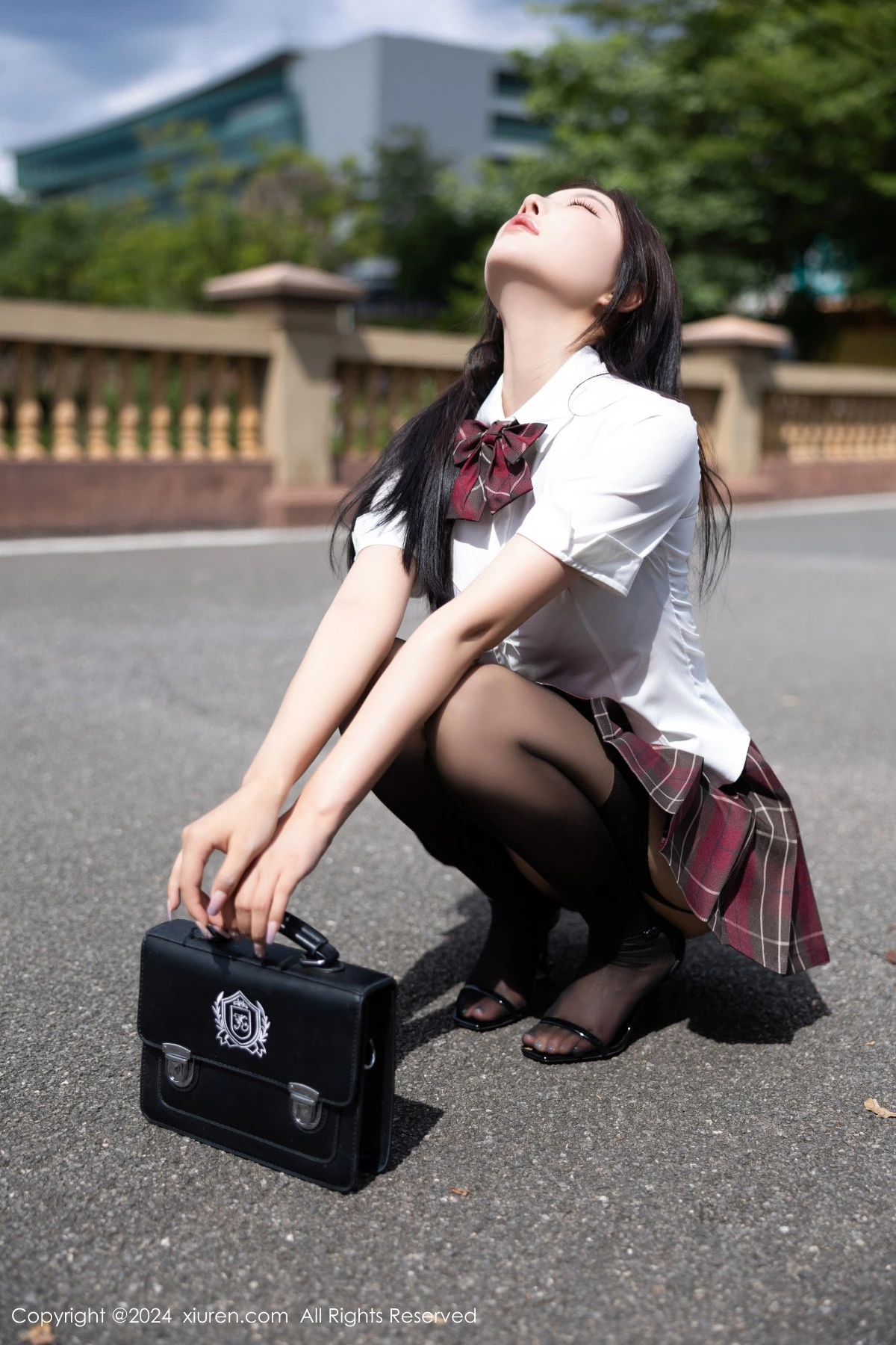 秀人集.com_[XiuRen秀人网]No.9064_女神杨晨晨Yome性感JK制服配黑丝吊袜秀丰腴身材完美诱惑写真101P