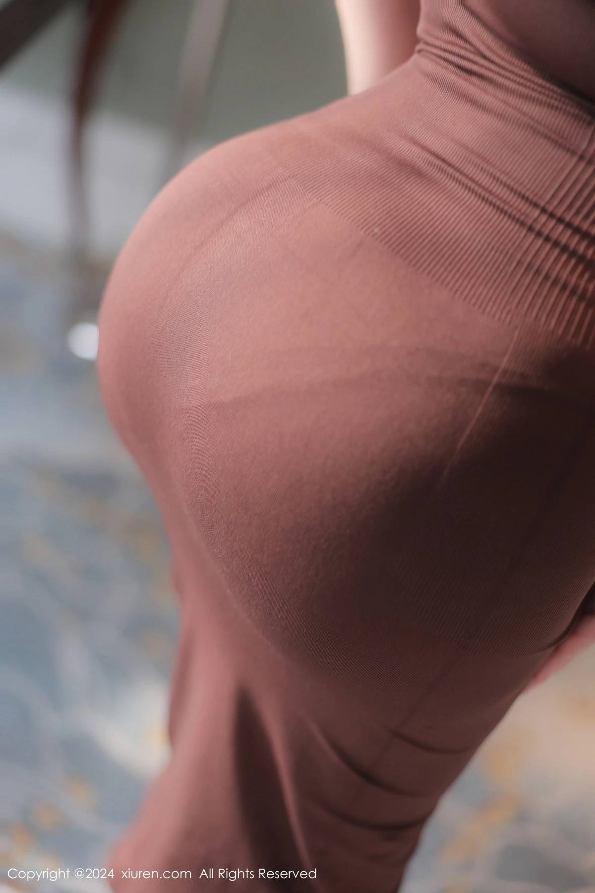 秀人集.com_[XiuRen秀人网]No.9205_模特麻布学妹性感深色紧身衣露紫色情趣内衣秀丰腴身姿诱惑写真85P