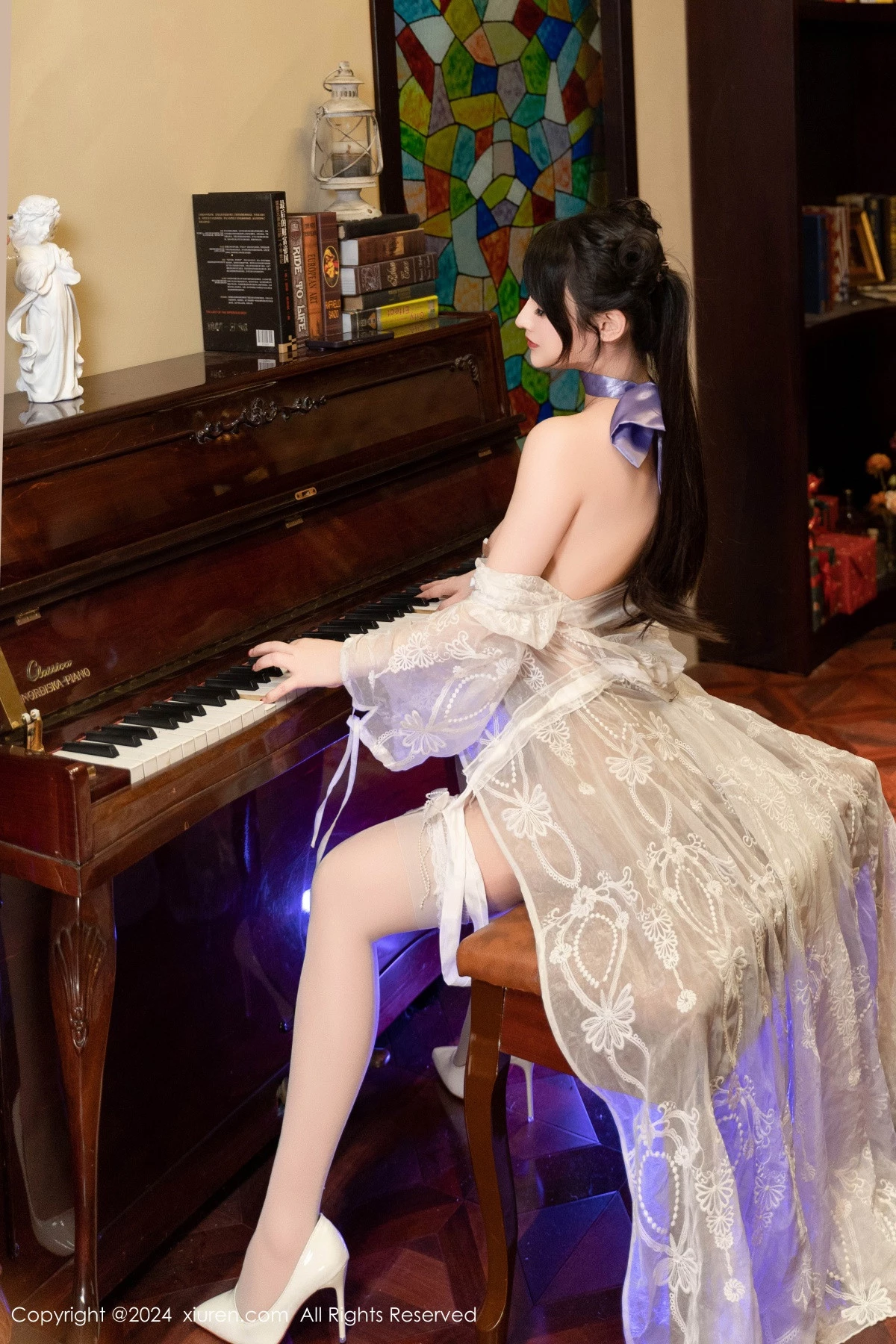 秀人集.com_[XiuRen秀人网]No.9214_模特诗诗kiki私房性感白色蕾丝裙配超薄肉丝秀完美身材诱惑写真116P