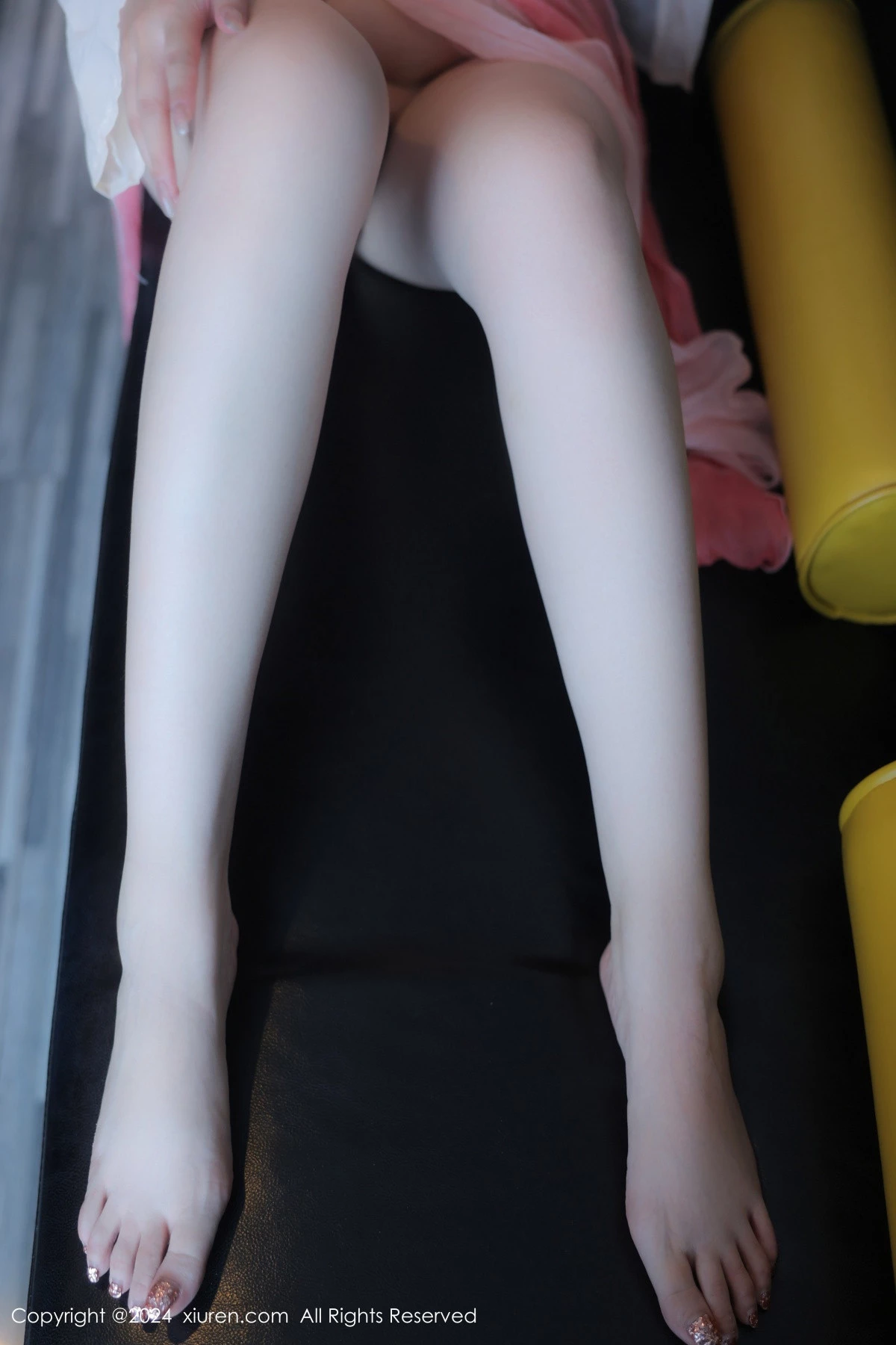 秀人集.com_[XiuRen秀人网]No.9211_模特潘多拉哦私房性感粉色古装服饰秀翘臀美腿惹火诱惑写真59P