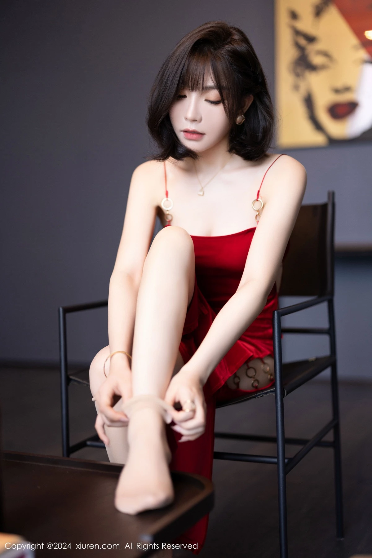 秀人集.com_[XiuRen秀人网]No.9229_女神徐莉芝Booty红色吊带连衣裙露情趣内衣秀曼妙身姿诱惑写真90P