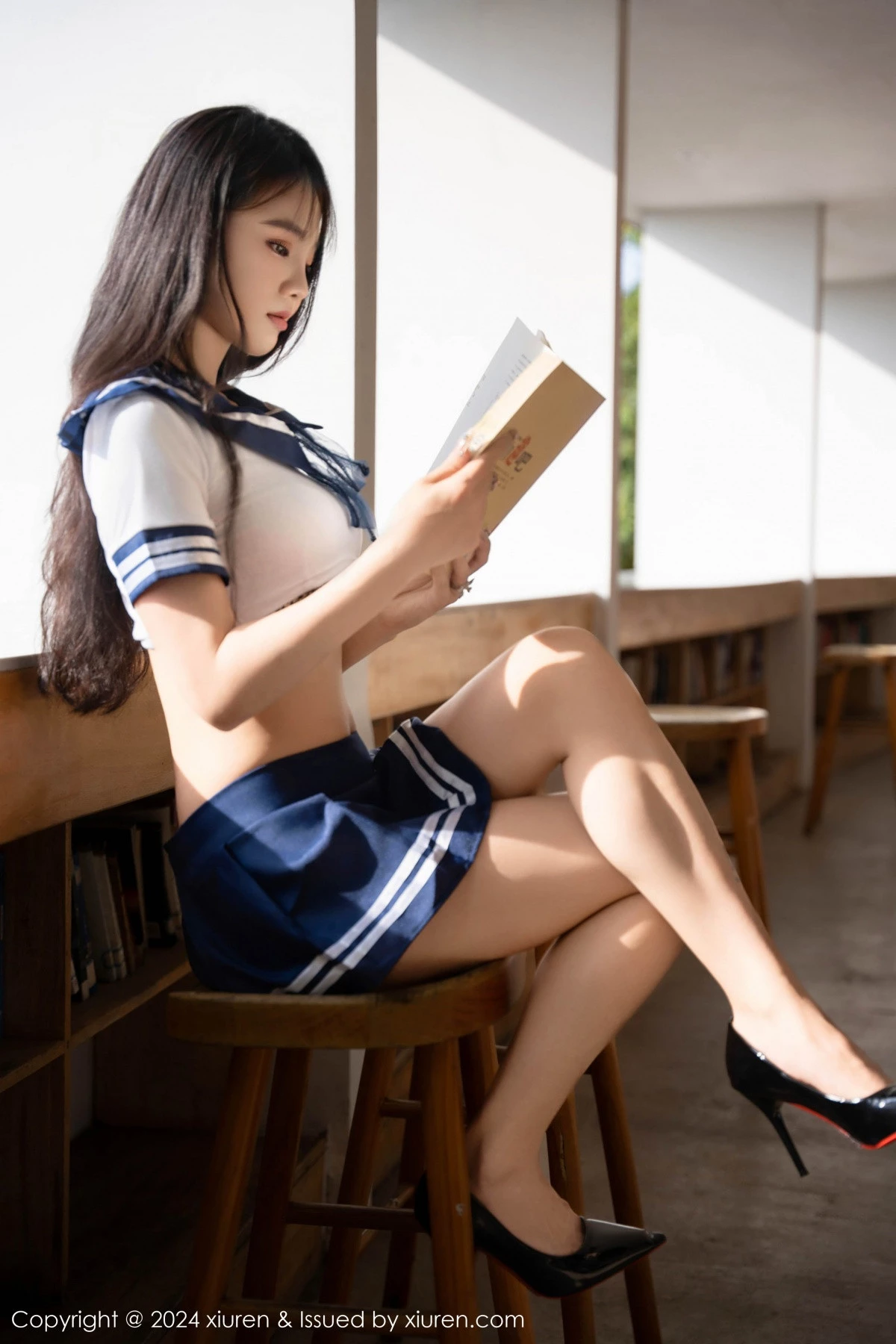 秀人集.com_[XiuRen秀人网]No.9245_新人模特李嫣性感情趣学妹制服露豹纹内衣秀丰腴身姿诱惑写真60P