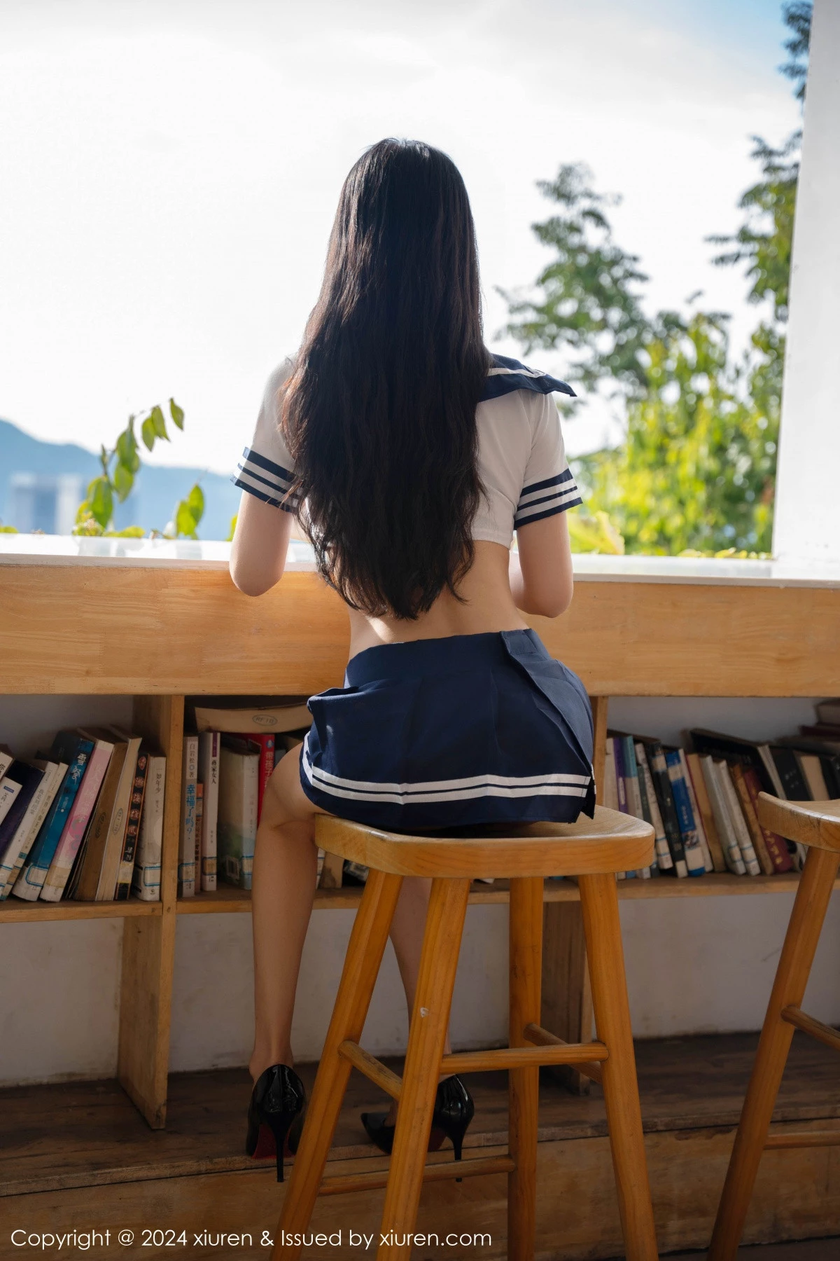 秀人集.com_[XiuRen秀人网]No.9245_新人模特李嫣性感情趣学妹制服露豹纹内衣秀丰腴身姿诱惑写真60P