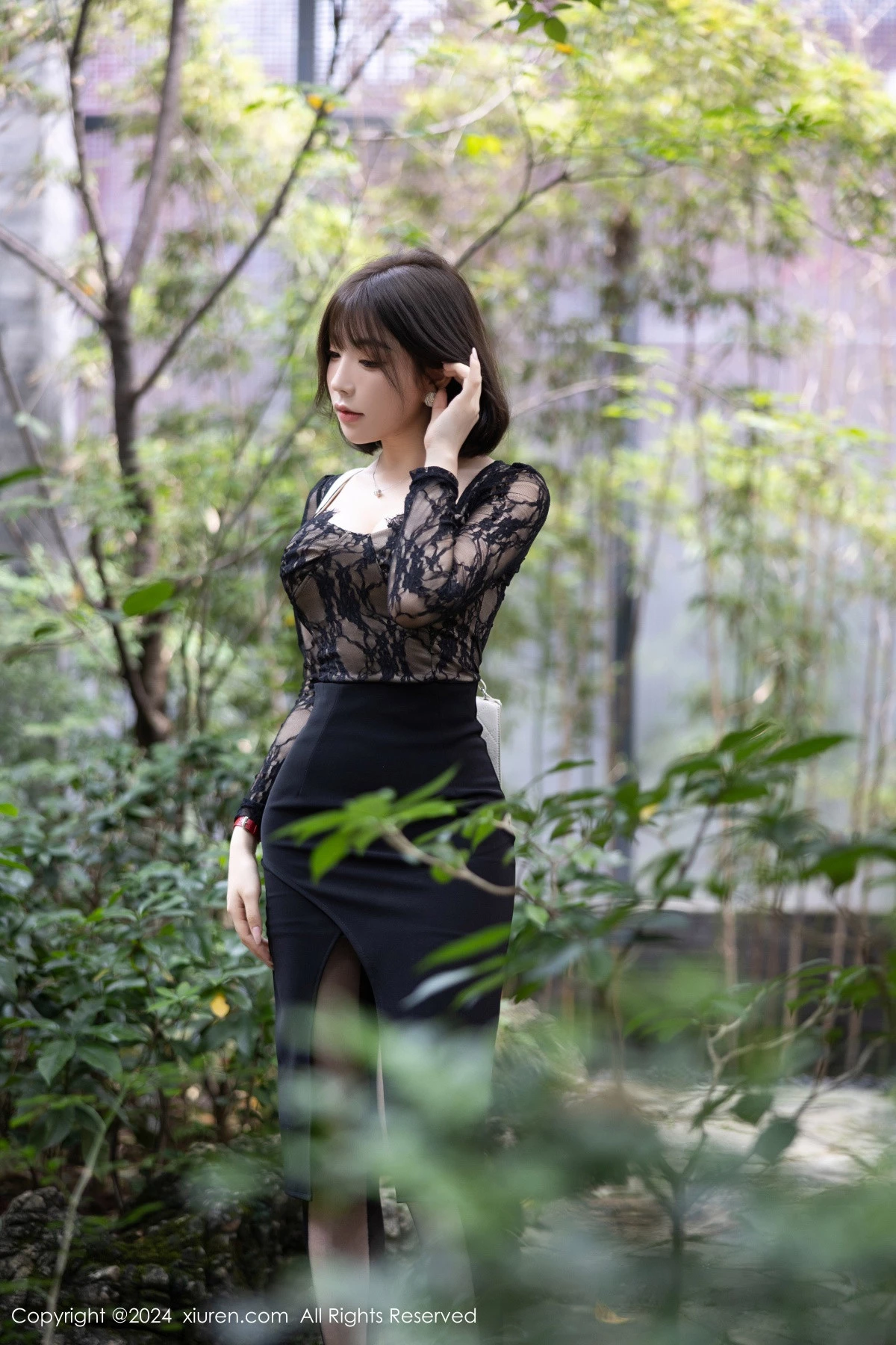 秀人集.com_[XiuRen秀人网]No.9257_女神徐莉芝Booty性感黑色蕾丝连衣裙配超薄黑丝极致魅惑写真94P