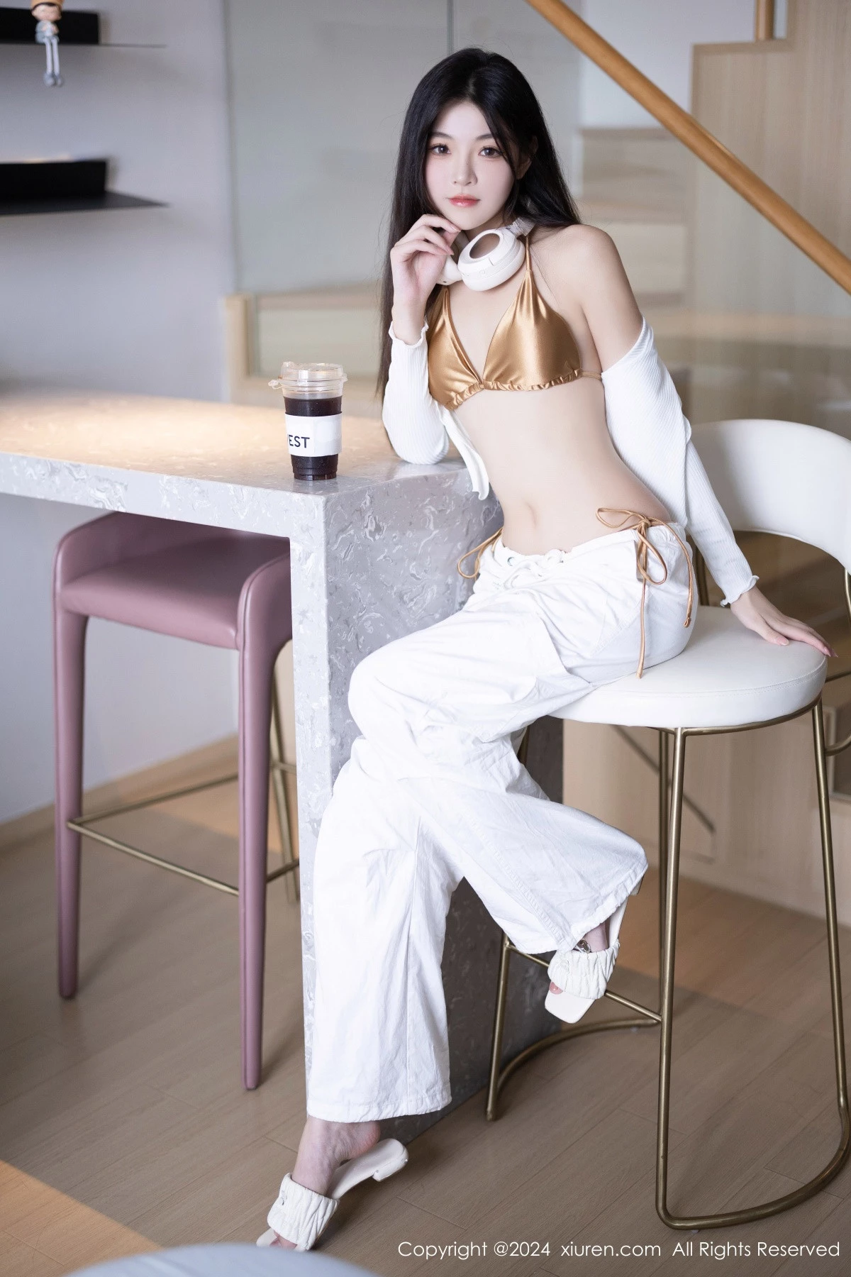 秀人集.com_[XiuRen秀人网]No.9262_模特初梦瑶性感金色比基尼+红色情趣内衣秀完美身材诱惑写真83P