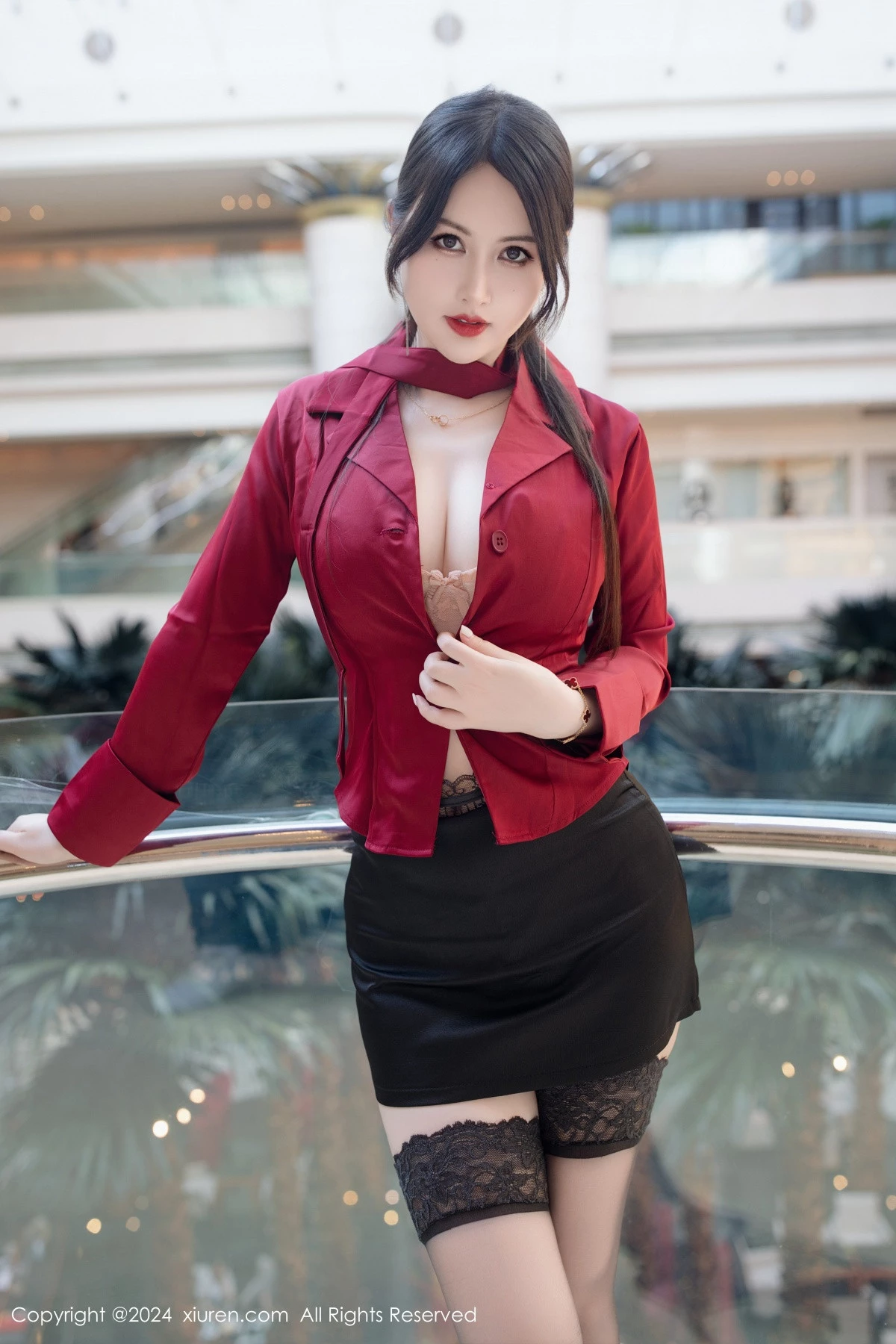秀人集.com_[XiuRen秀人网]No.9290_模特诗诗kiki性感酒红色衬衫配黑短裙露超薄黑丝秀美腿诱惑写真70P