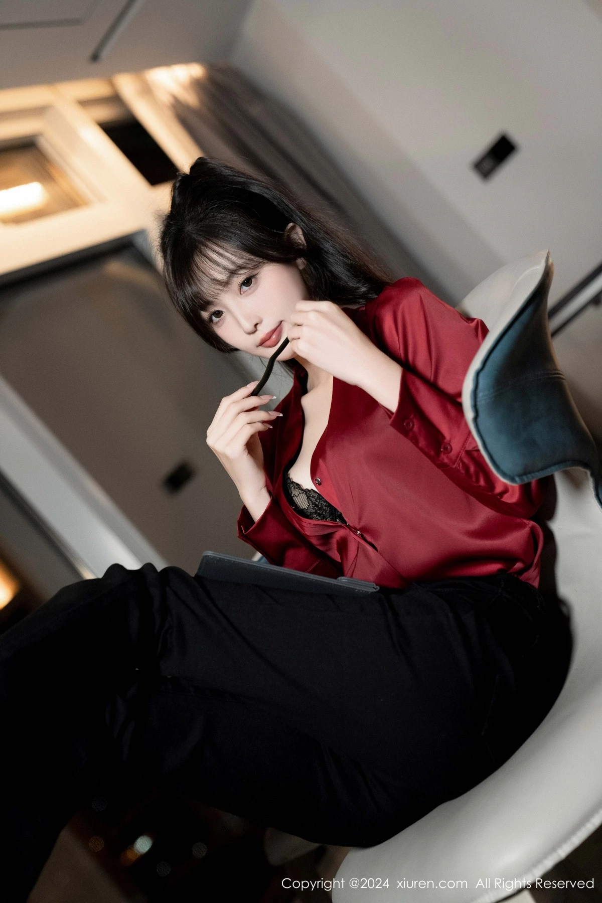 秀人集.com_[XiuRen秀人网]No.9299_模特林星阑私房性感黑色蕾丝内衣配开档黑丝秀曼妙身姿诱惑写真94P