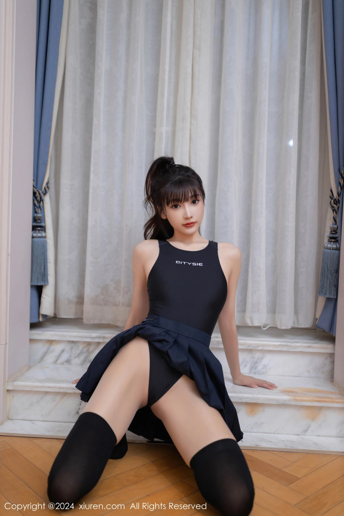 秀人集.com_[XiuRen秀人网]No.9305_模特陆萱萱性感JK制服+黑色高叉连体衣配黑丝袜秀美腿诱惑写真80P
