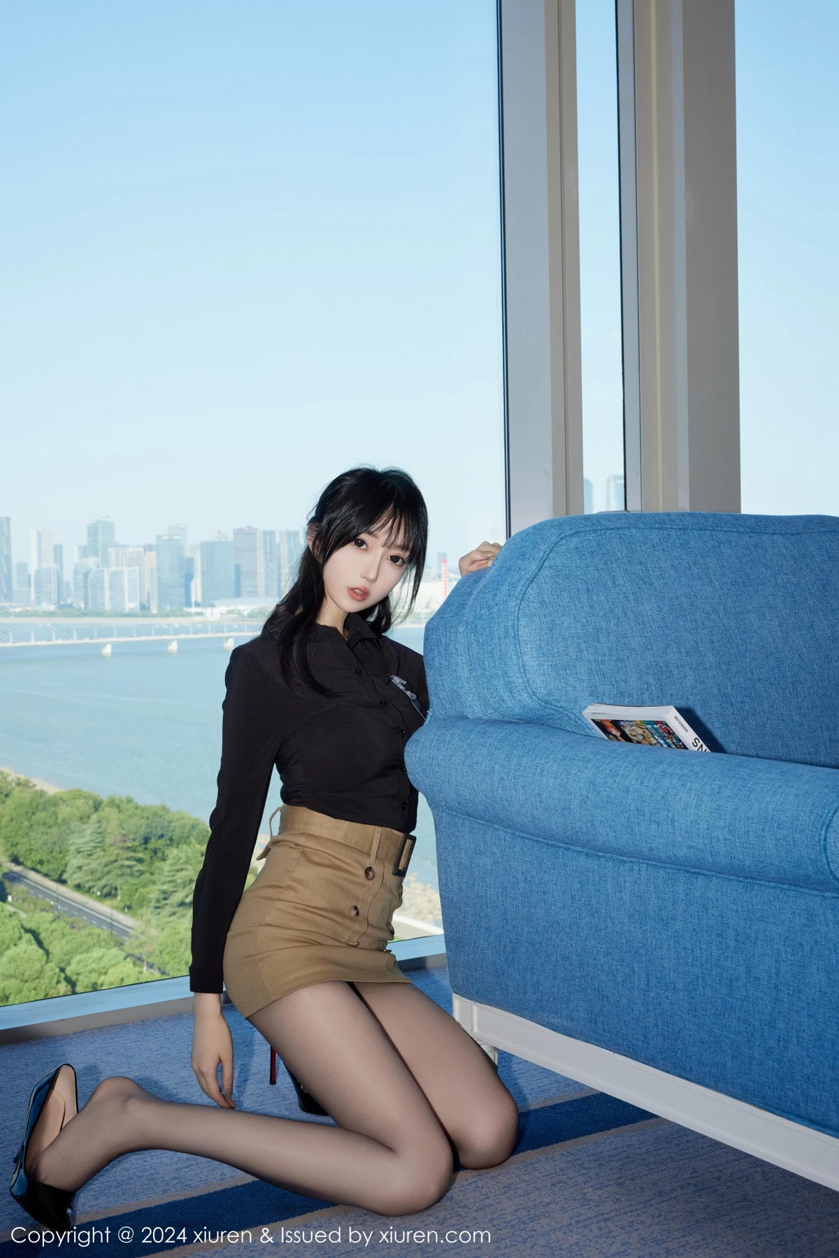 秀人集.com_[XiuRen秀人网]No.9309_模特玥儿玥er性感黑色情趣服饰配开档黑丝秀曼妙身姿诱惑写真72P