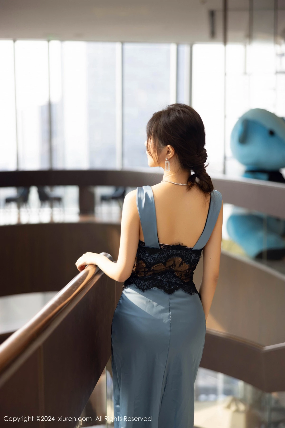 秀人集.com_[XiuRen秀人网]No.9310_女神绮里嘉ula性感黑色蕾丝内衣配肉色丝袜秀完美身材诱惑写真94P