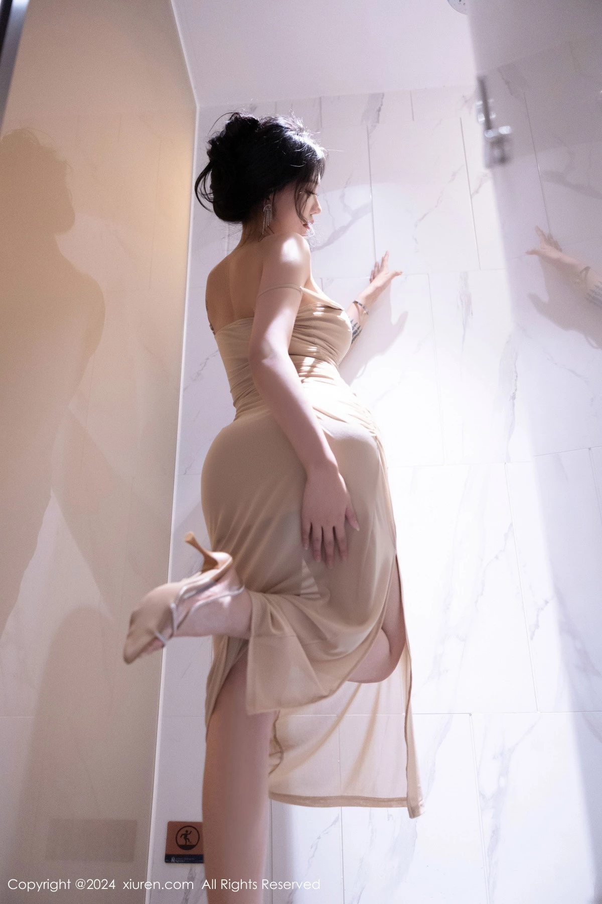 秀人集.com_[XiuRen秀人网]No.9180_模特娜比浴室性感肉色连衣裙露黑色蕾丝内衣秀凹凸身材诱惑写真83P