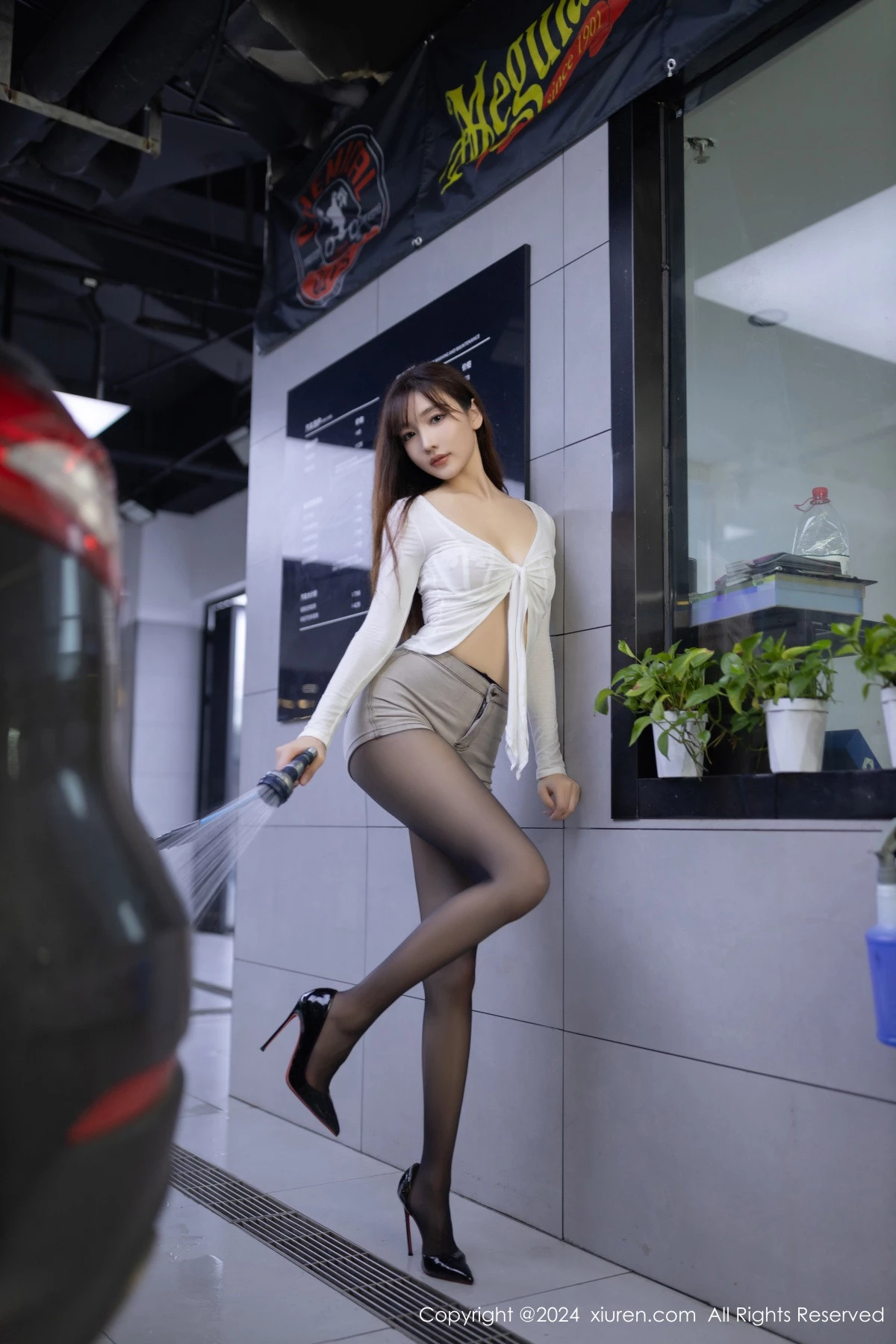 秀人集.com_[XiuRen秀人网]No.9181_模特陆萱萱性感白色情趣内衣配超薄黑丝秀曼妙身姿撩人诱惑写真80P