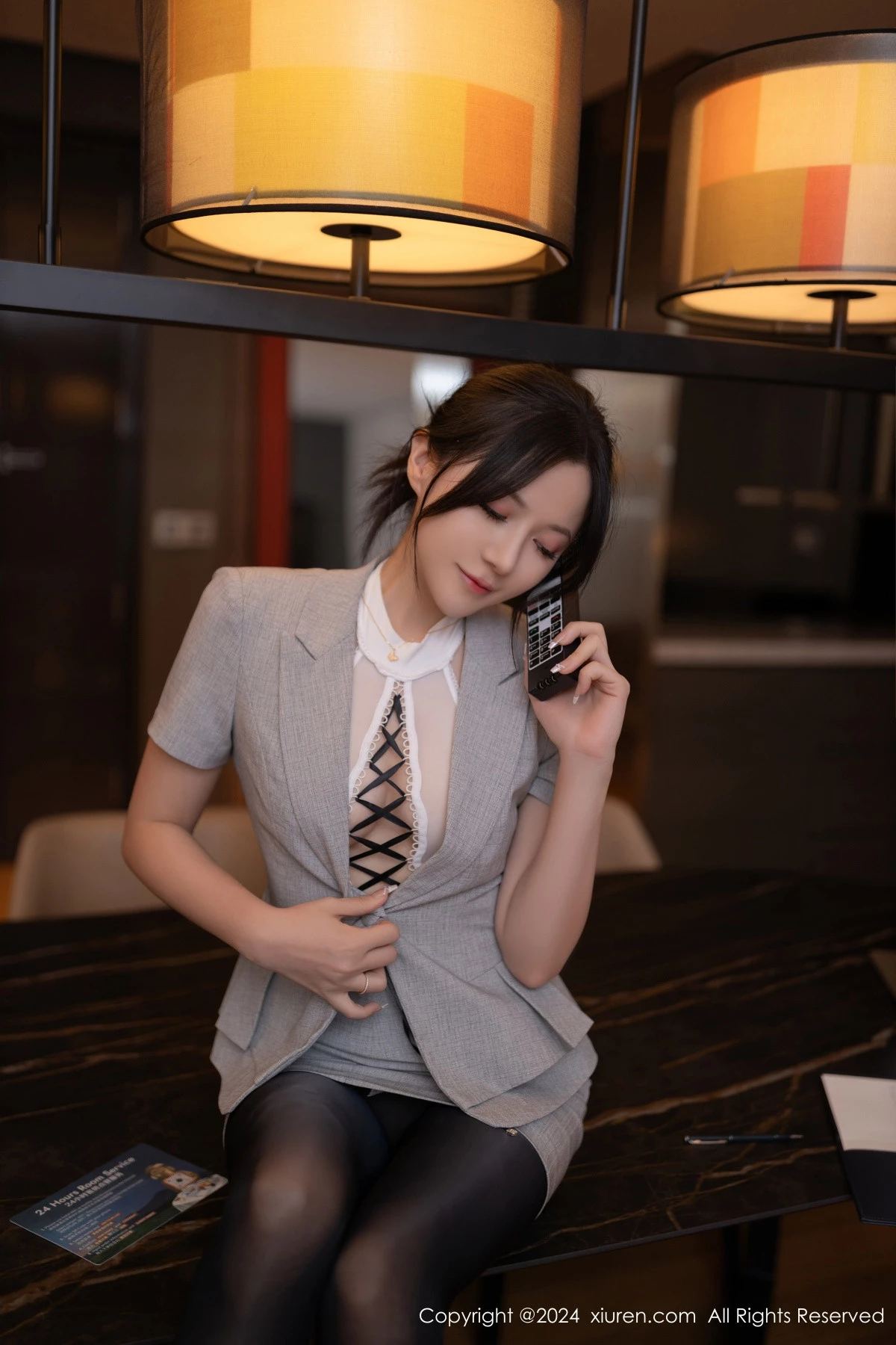 秀人集.com_[XiuRen秀人网]No.9189_模特鱼子酱性感白色薄透上衣配超薄黑丝秀婀娜身段迷人诱惑写真82P