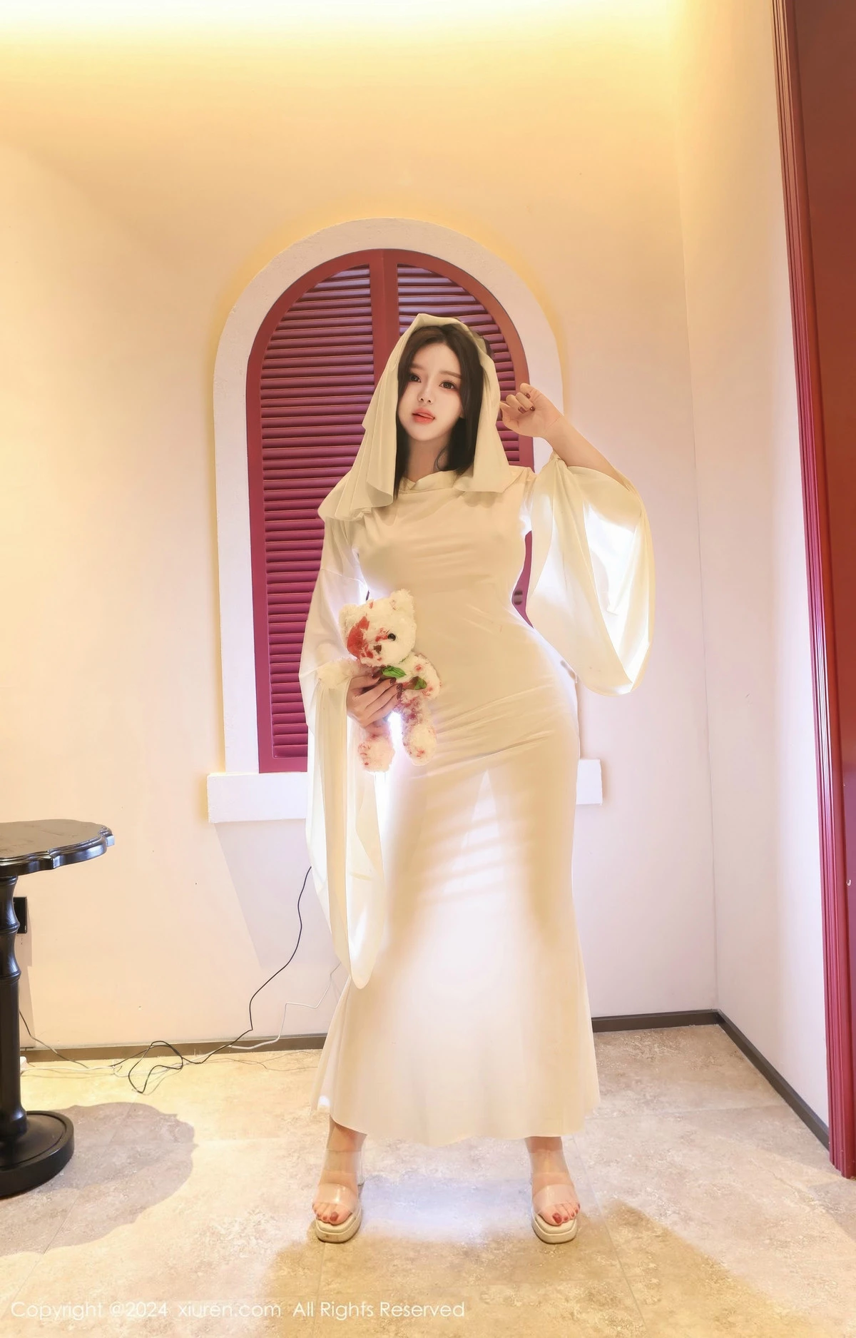 秀人集.com_[XiuRen秀人网]No.9376_模特小薯条nienie白色连衣裙+红色情趣服饰秀曼妙身姿诱惑写真81P