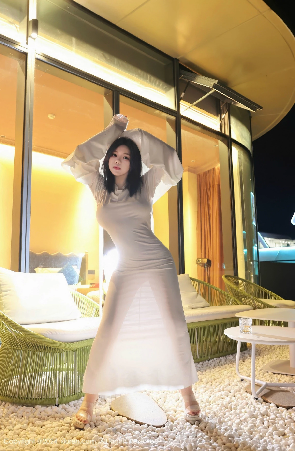 秀人集.com_[XiuRen秀人网]No.9376_模特小薯条nienie白色连衣裙+红色情趣服饰秀曼妙身姿诱惑写真81P