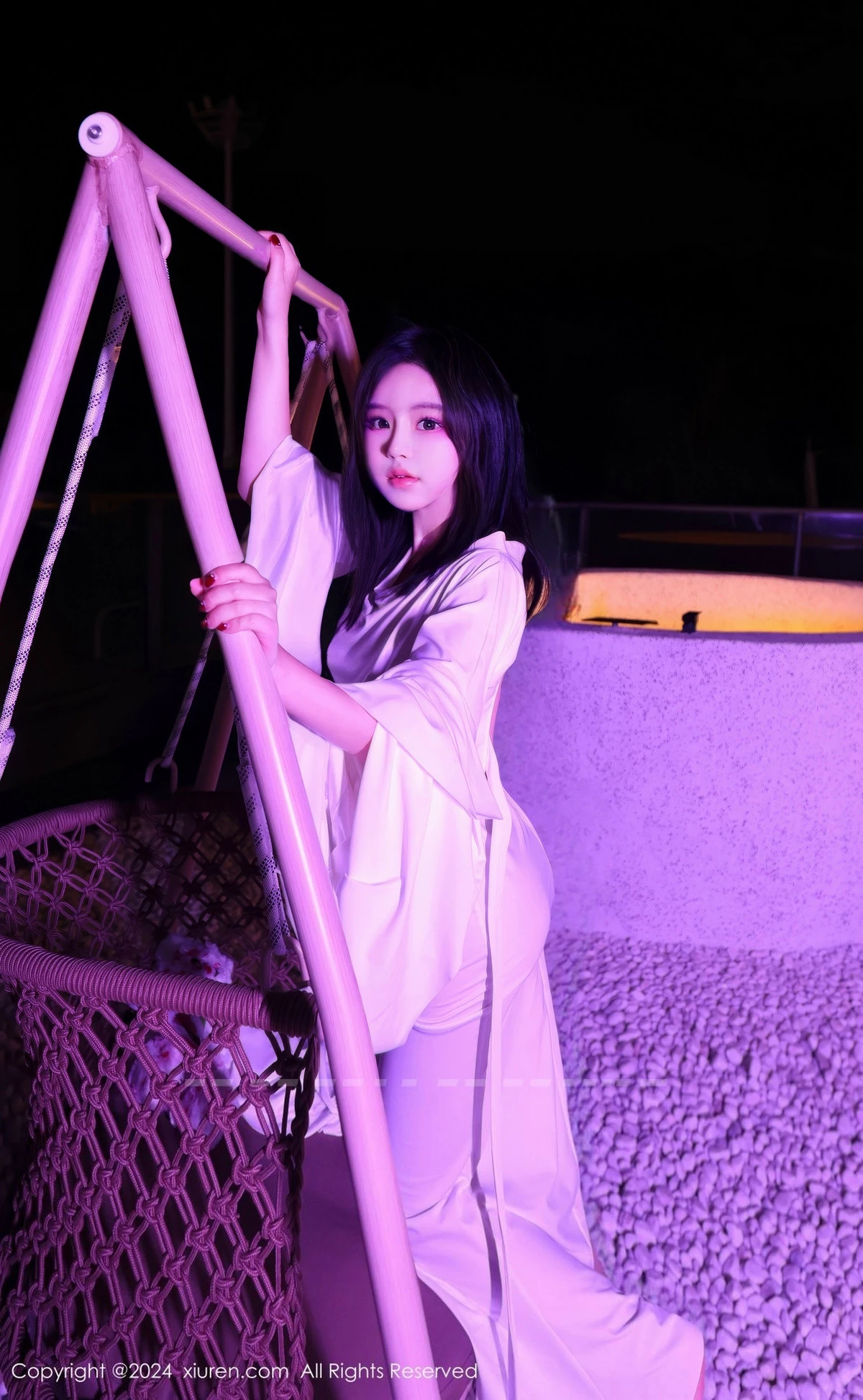 秀人集.com_[XiuRen秀人网]No.9376_模特小薯条nienie白色连衣裙+红色情趣服饰秀曼妙身姿诱惑写真81P