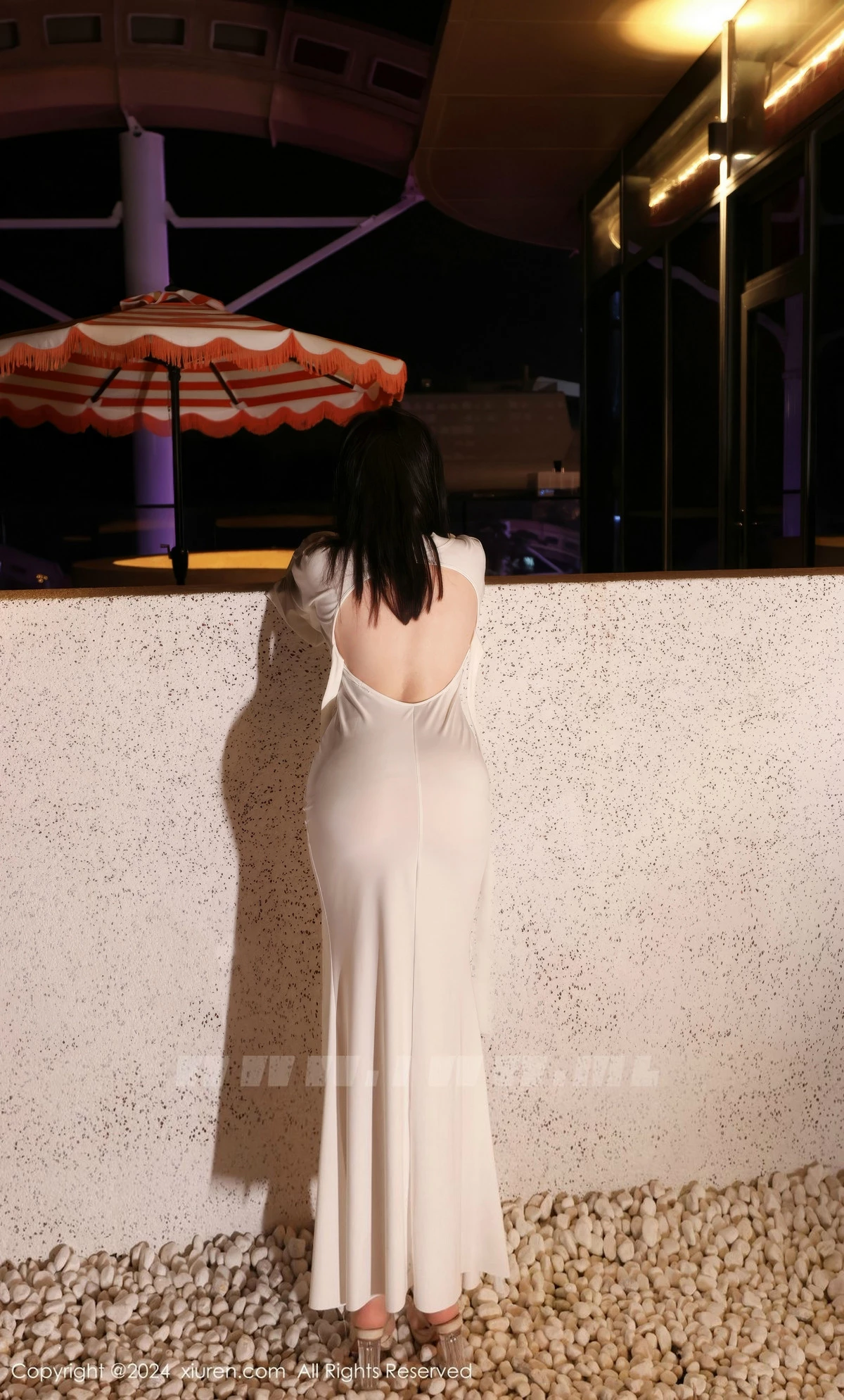 秀人集.com_[XiuRen秀人网]No.9376_模特小薯条nienie白色连衣裙+红色情趣服饰秀曼妙身姿诱惑写真81P