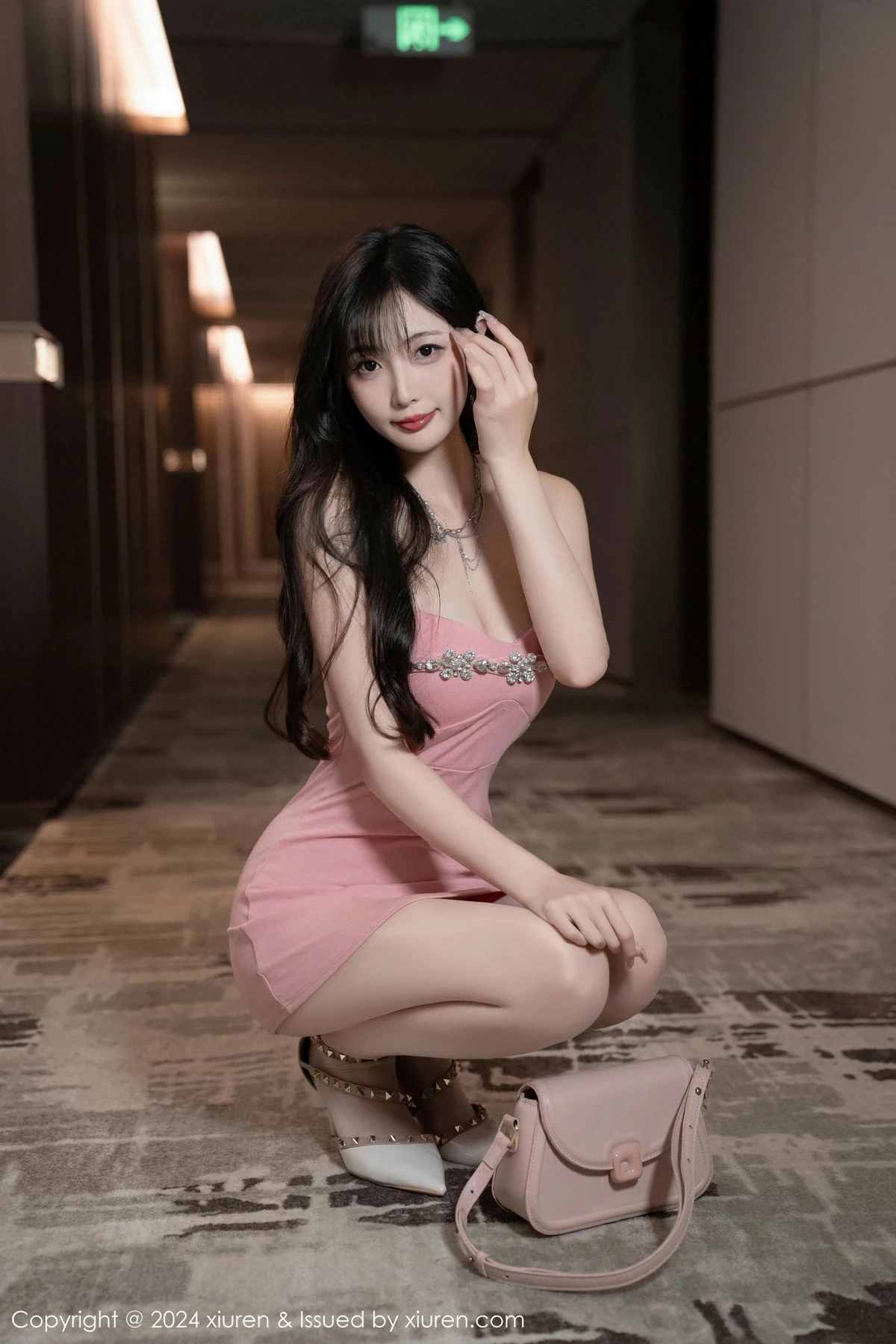 秀人集.com_[XiuRen秀人网]No.9380_模特林星阑性感粉色吊带裙+兔子装情趣内衣秀曼妙身姿诱惑写真107P