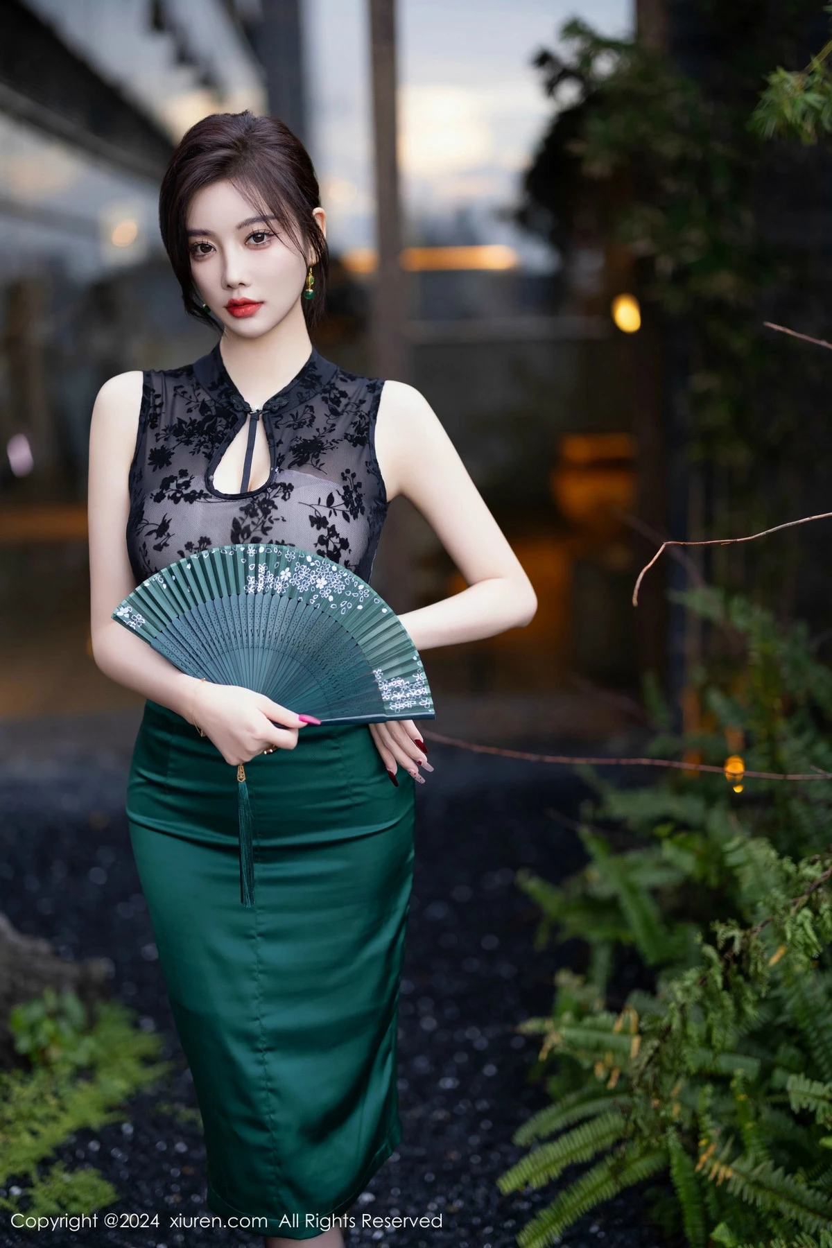 秀人集.com_[XiuRen秀人网]No.9384_女神杨晨晨Yome性感黑色蕾丝内衣配黑丝袜秀丰腴身材完美写真80P