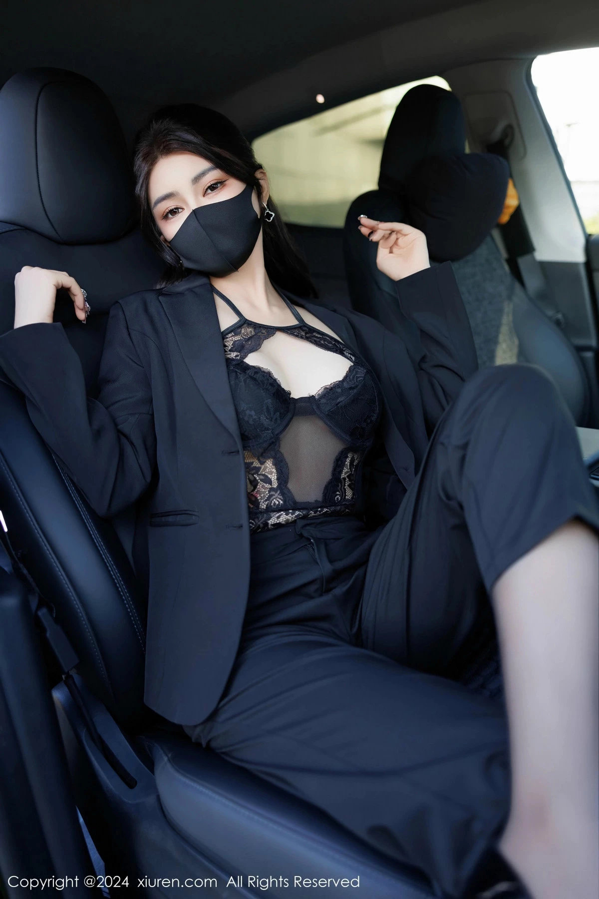 秀人集.com_[XiuRen秀人网]No.9405_模特凯竹Quinn性感黑色OL制服露黑色蕾丝情趣连体衣完美诱惑写真84P