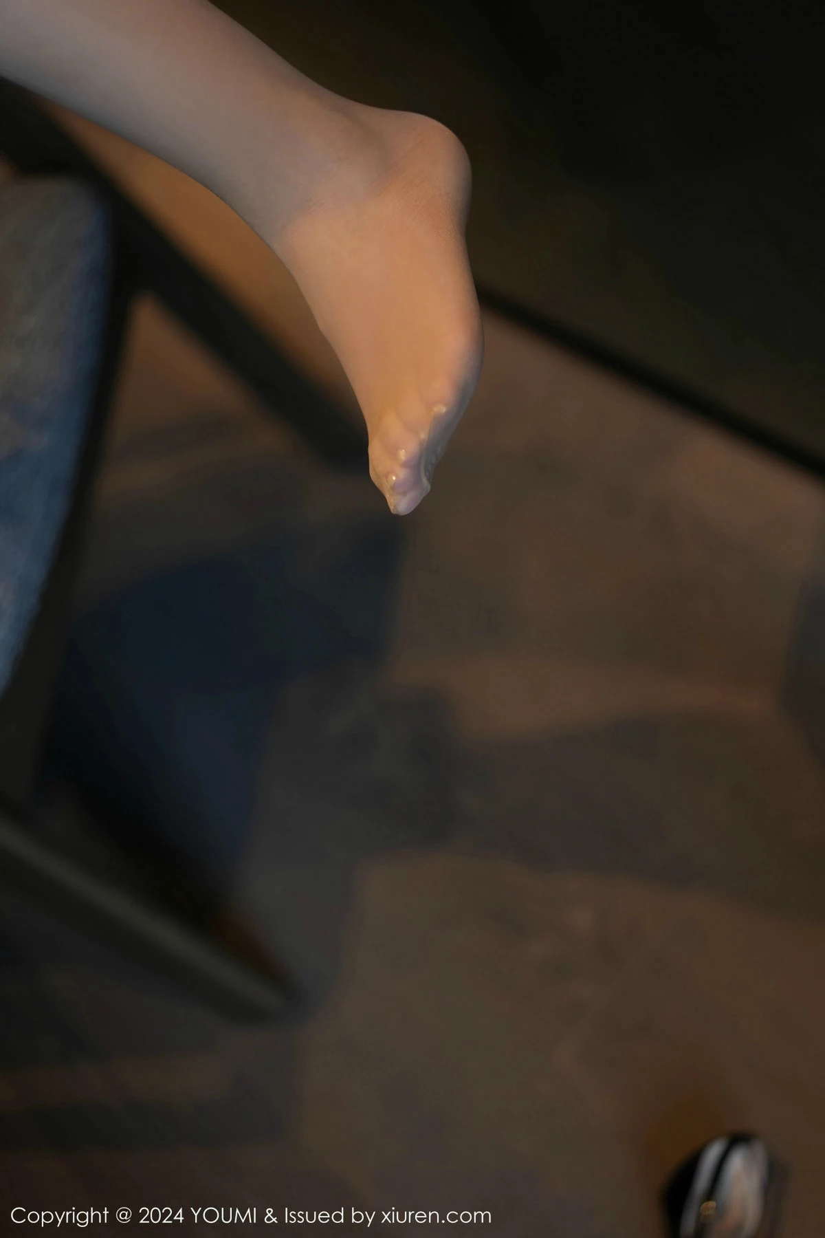 秀人集.com_[YouMi尤蜜荟]Vol.1107_模特允爾性感白色服饰露肉色内衣配开档肉丝秀丰满身材诱惑写真68P