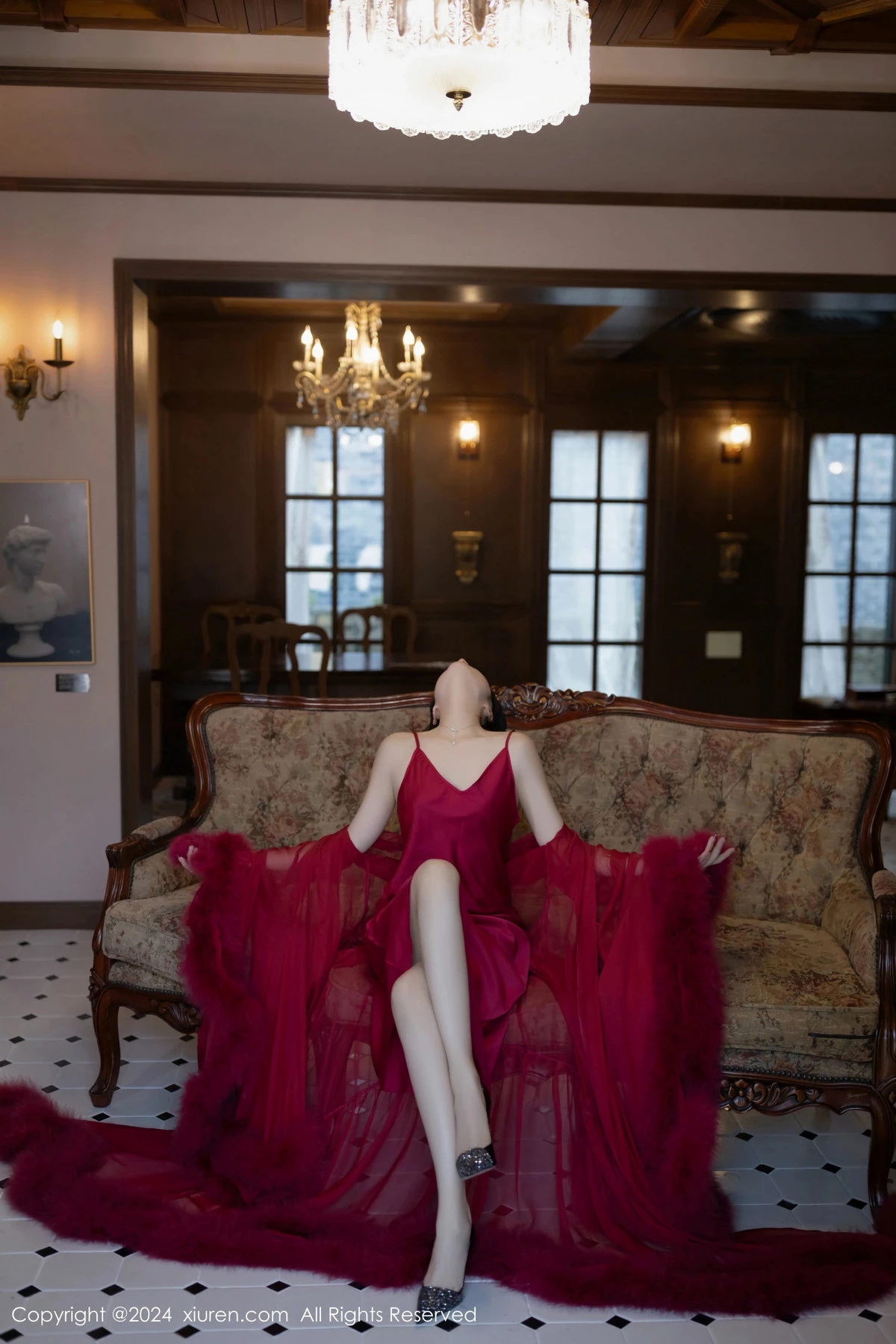 秀人集.com_[XiuRen秀人网]No.9422_模特鱼子酱Fish红玫瑰主题红色吊带连衣裙秀曼妙身姿迷人诱惑写真80P