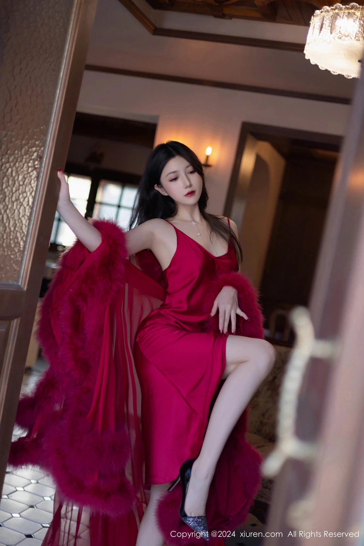 秀人集.com_[XiuRen秀人网]No.9422_模特鱼子酱Fish红玫瑰主题红色吊带连衣裙秀曼妙身姿迷人诱惑写真80P